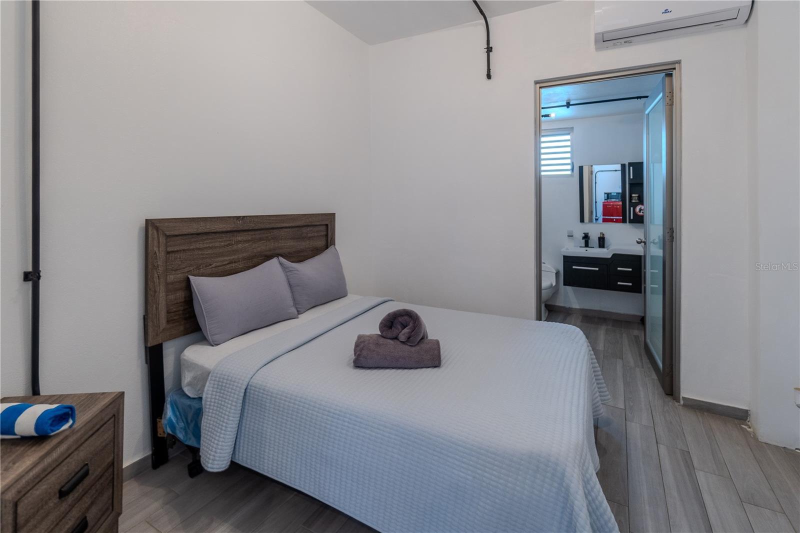 SUGAR BRIDGE SUITES - Residential Income