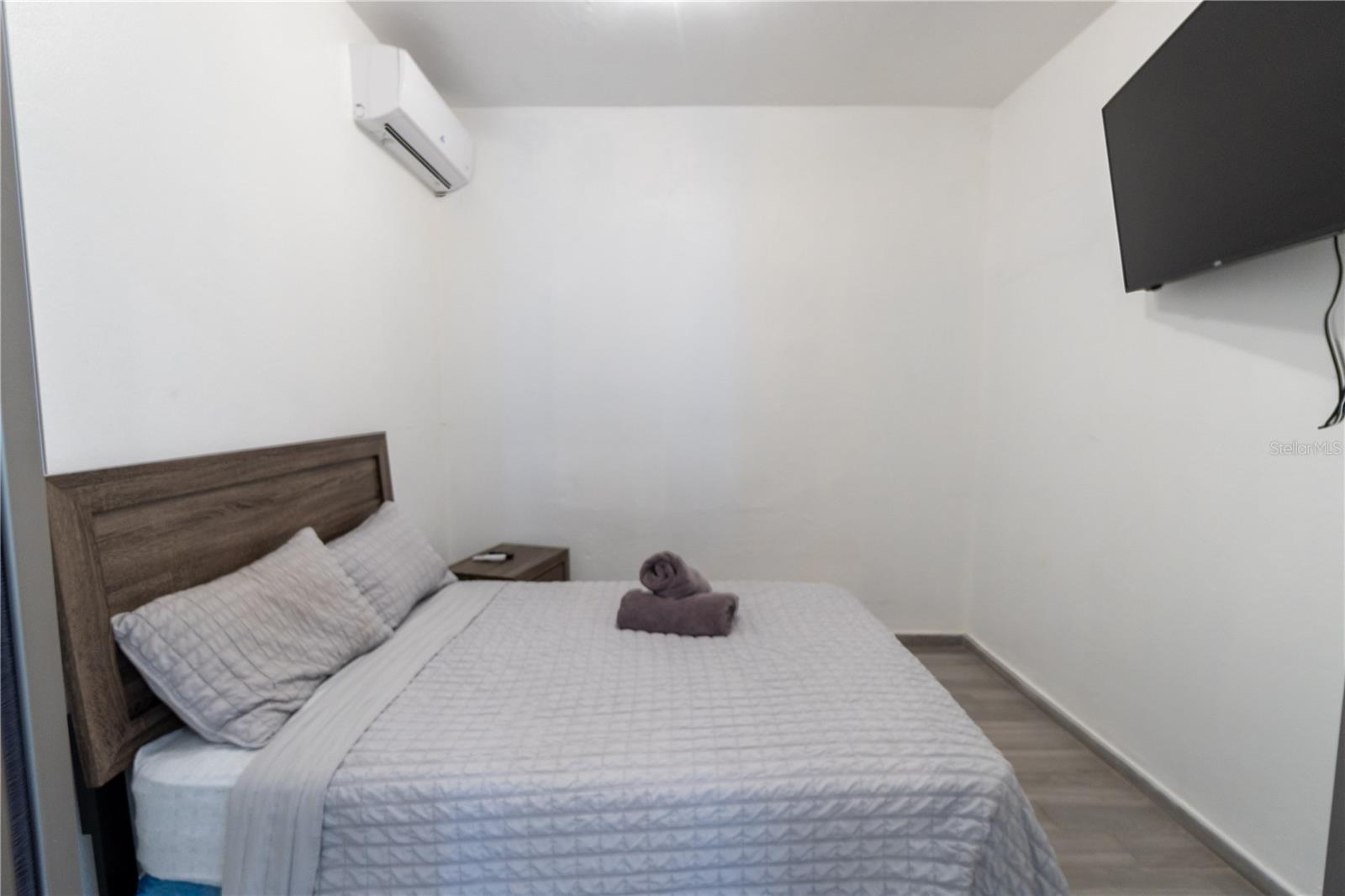 SUGAR BRIDGE SUITES - Residential Income