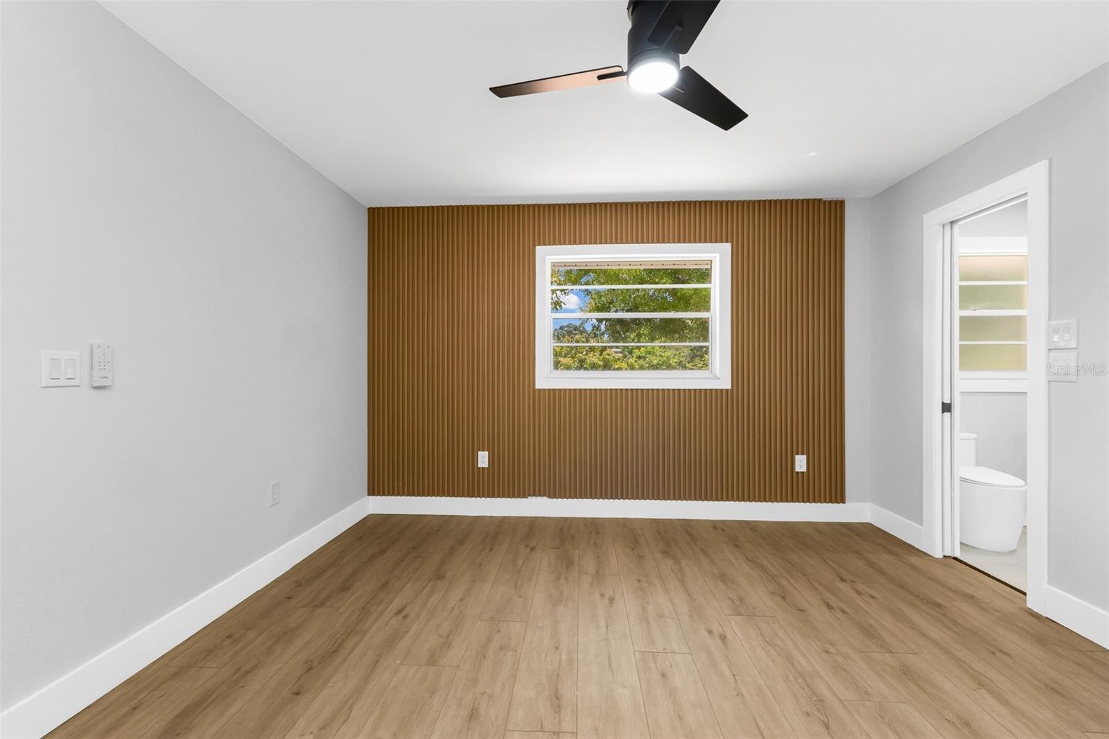 SOUTH VENICE - Residential