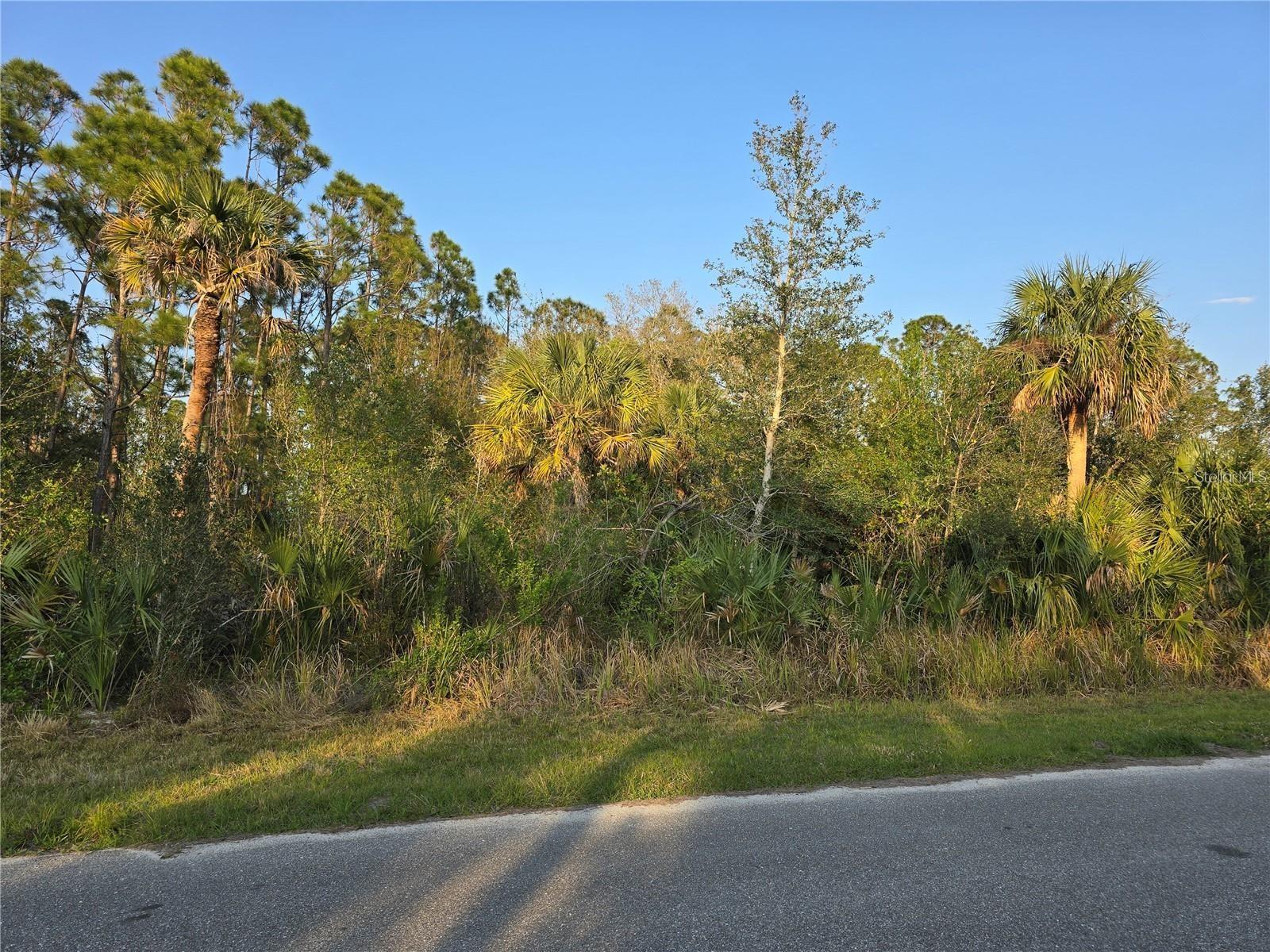 PORT CHARLOTTE SEC 047 - Land