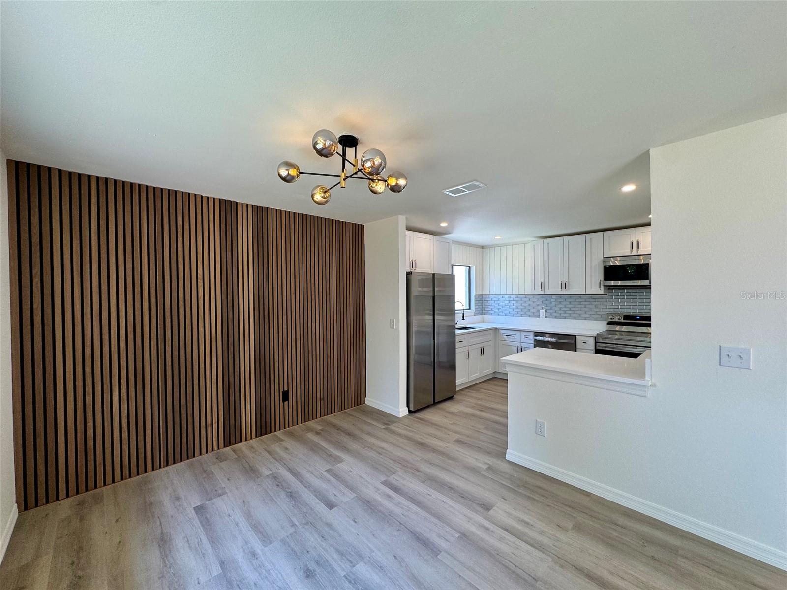 WINDSONG ESTATES - Residential