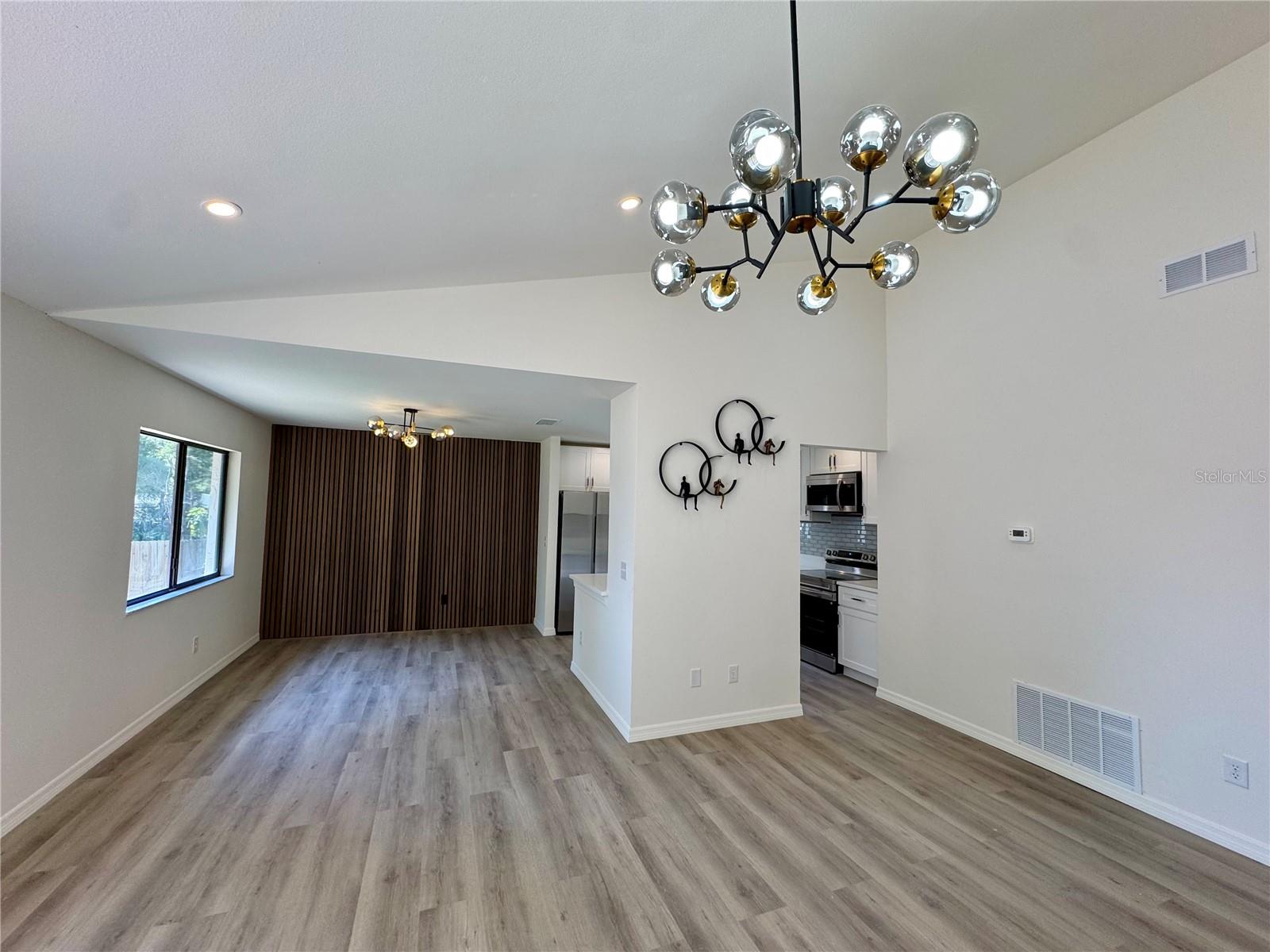 WINDSONG ESTATES - Residential