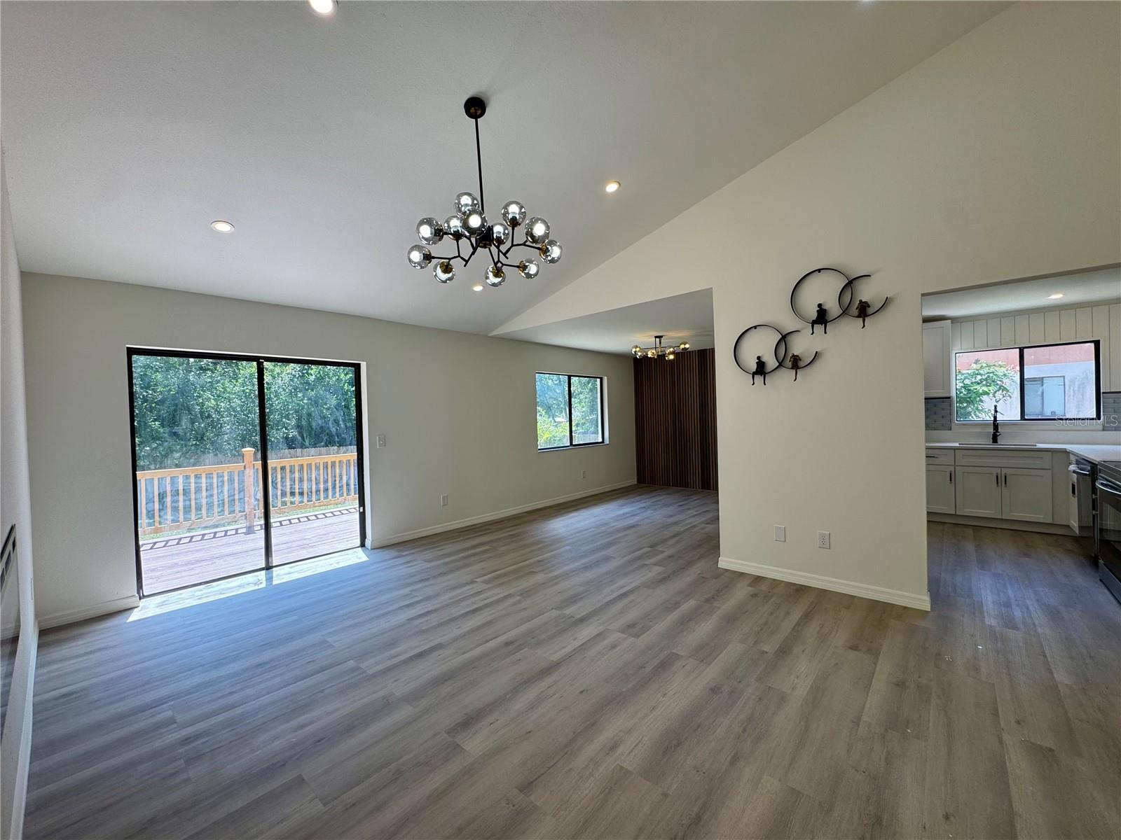 WINDSONG ESTATES - Residential