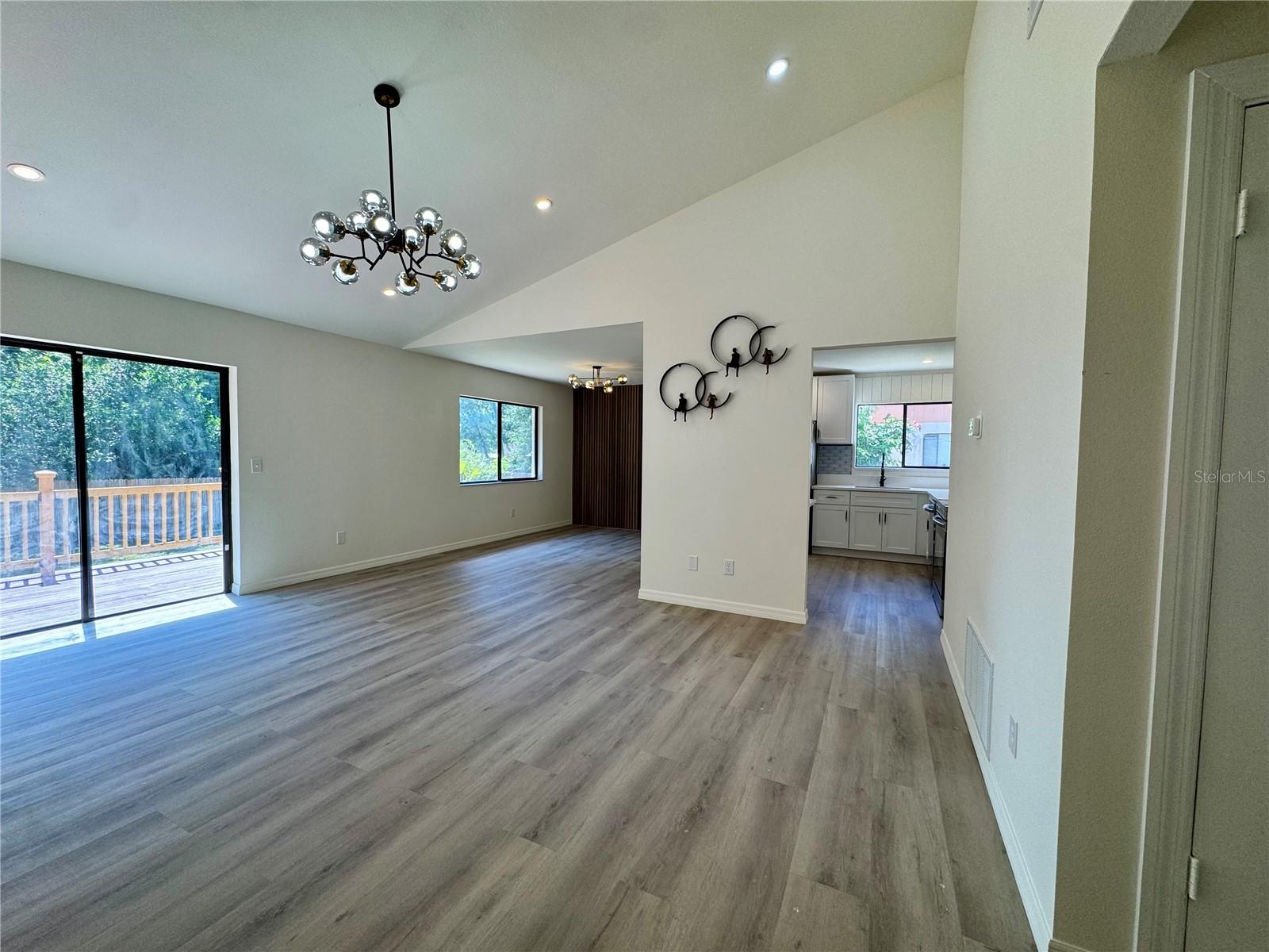 WINDSONG ESTATES - Residential