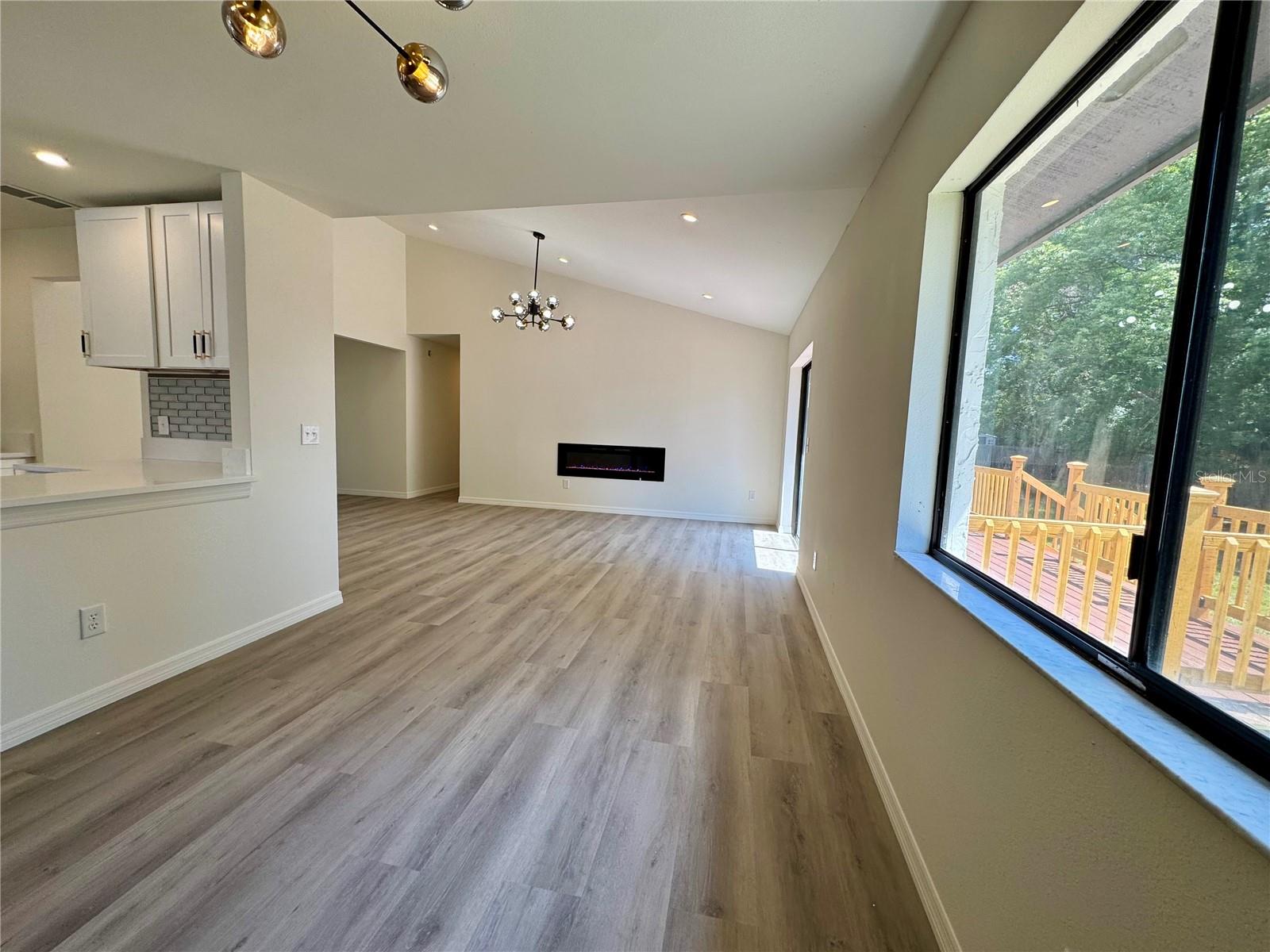 WINDSONG ESTATES - Residential