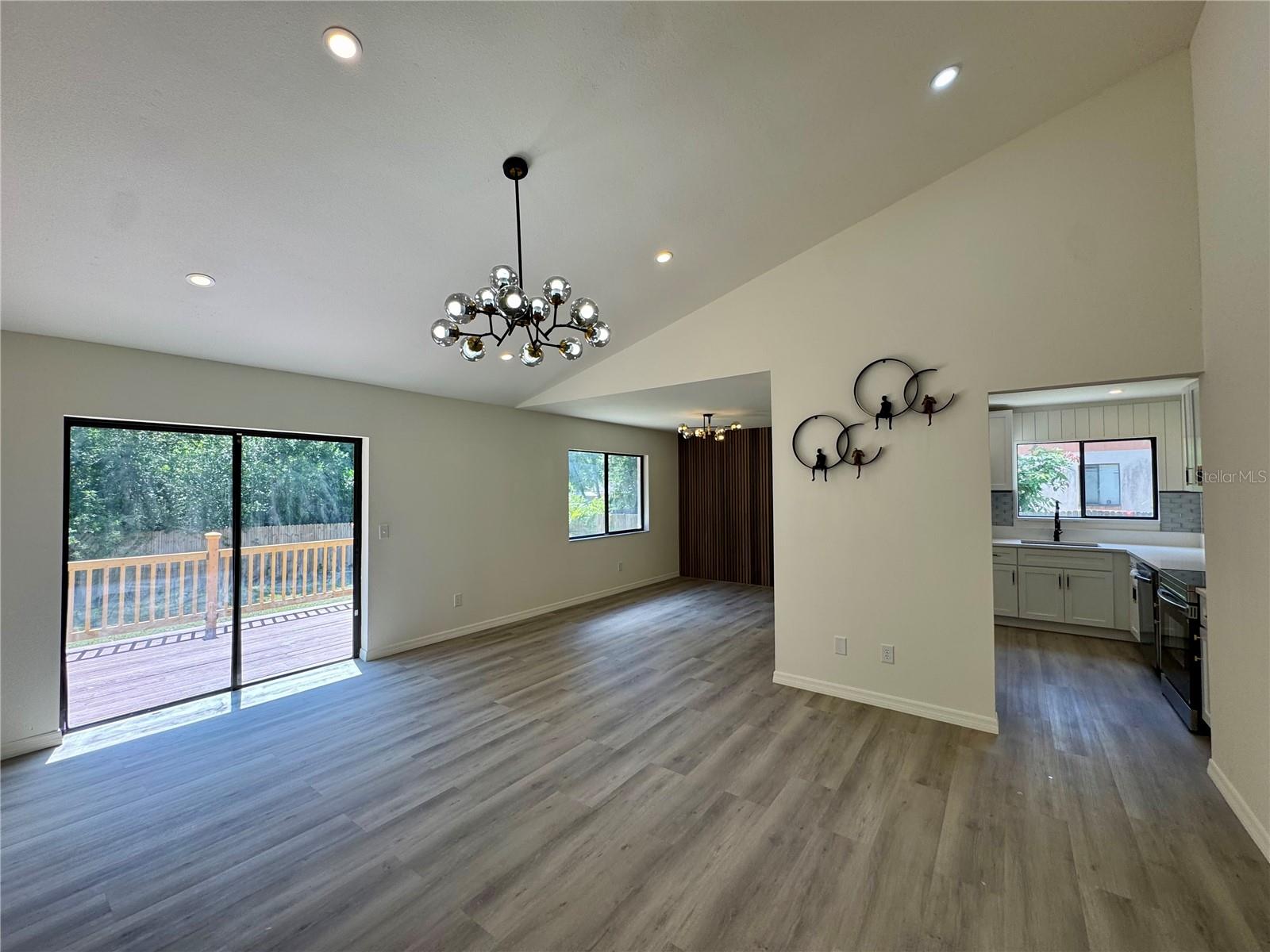 WINDSONG ESTATES - Residential