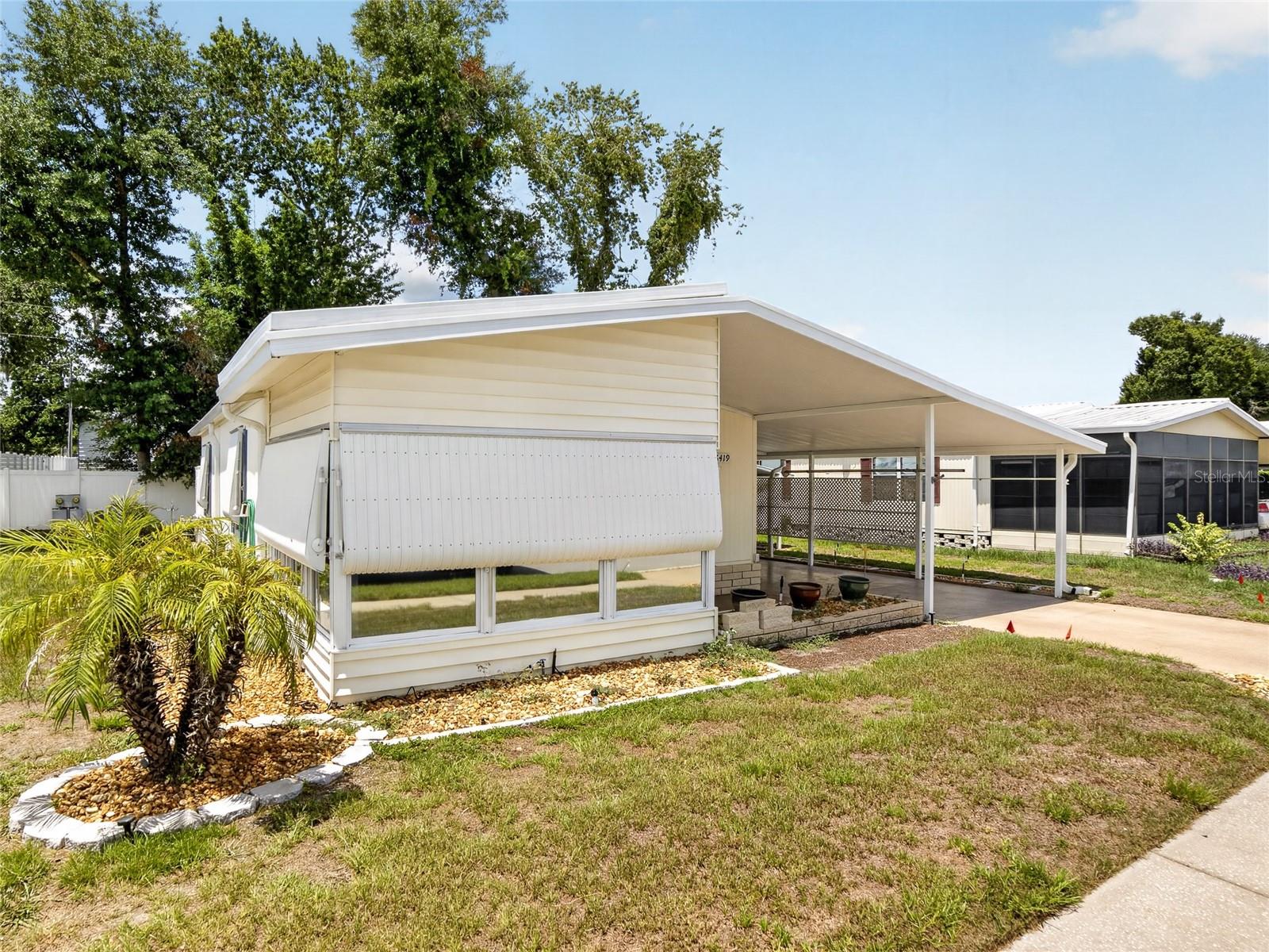 OAKS ROYAL - Residential