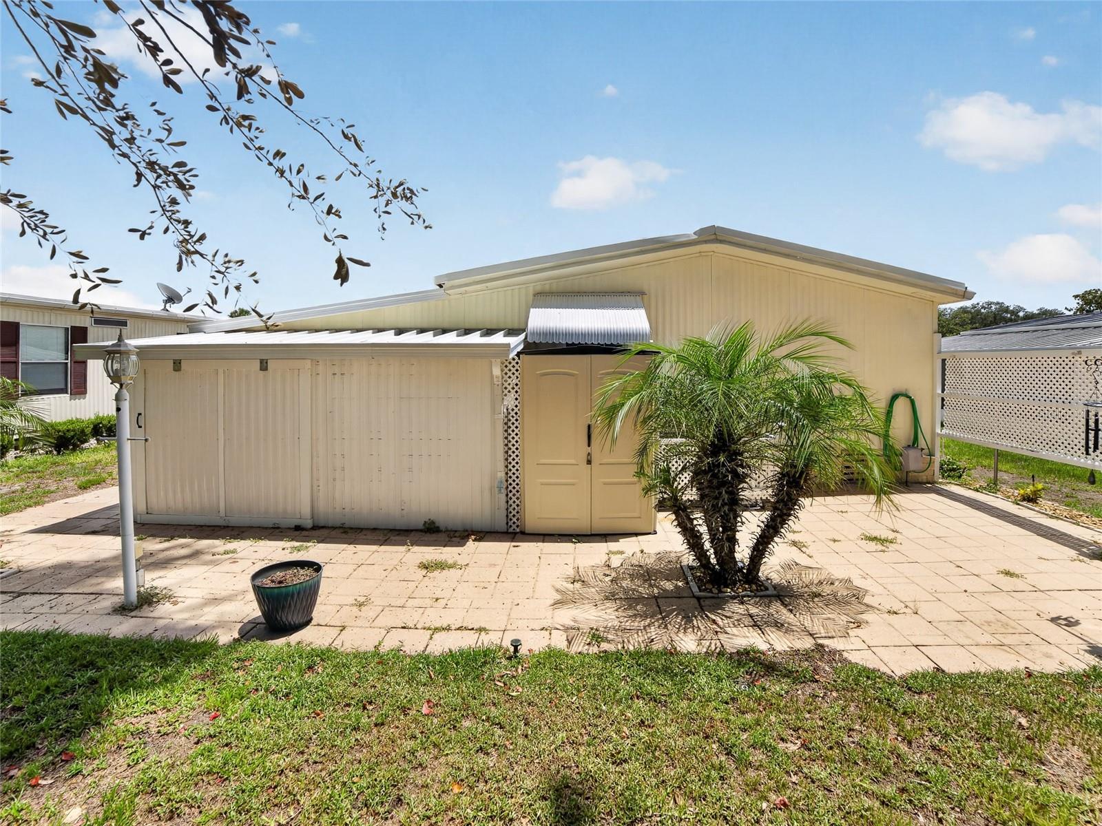 OAKS ROYAL - Residential
