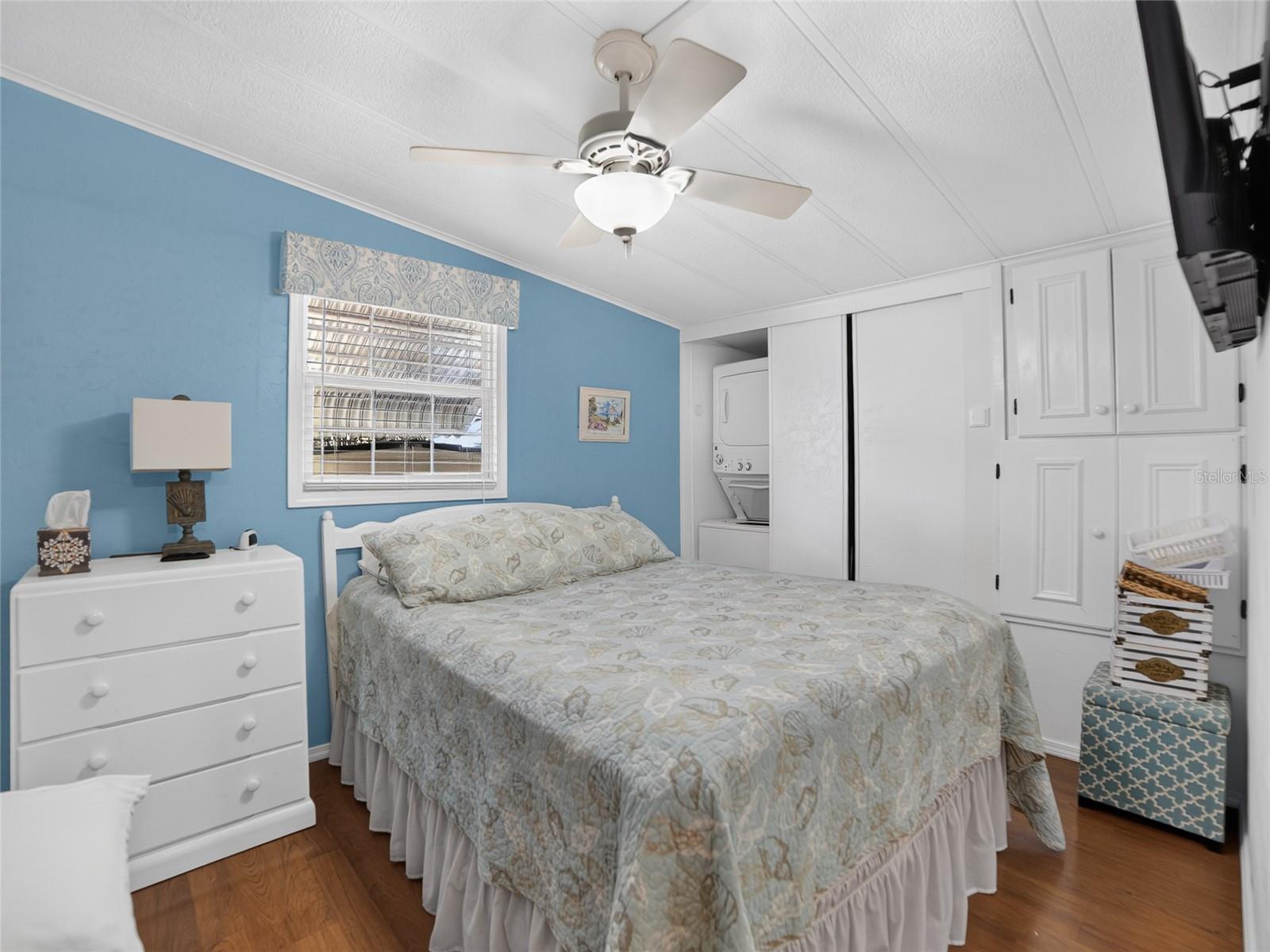OAKS ROYAL - Residential
