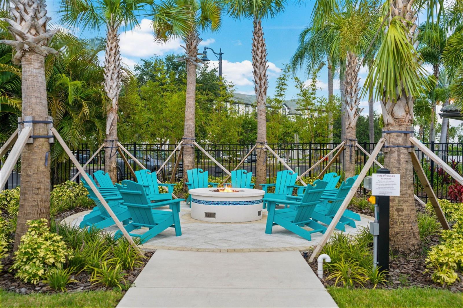 VISTA CAY AT HARBOR SQUARE CONDOMINIUM PHASE - Residential