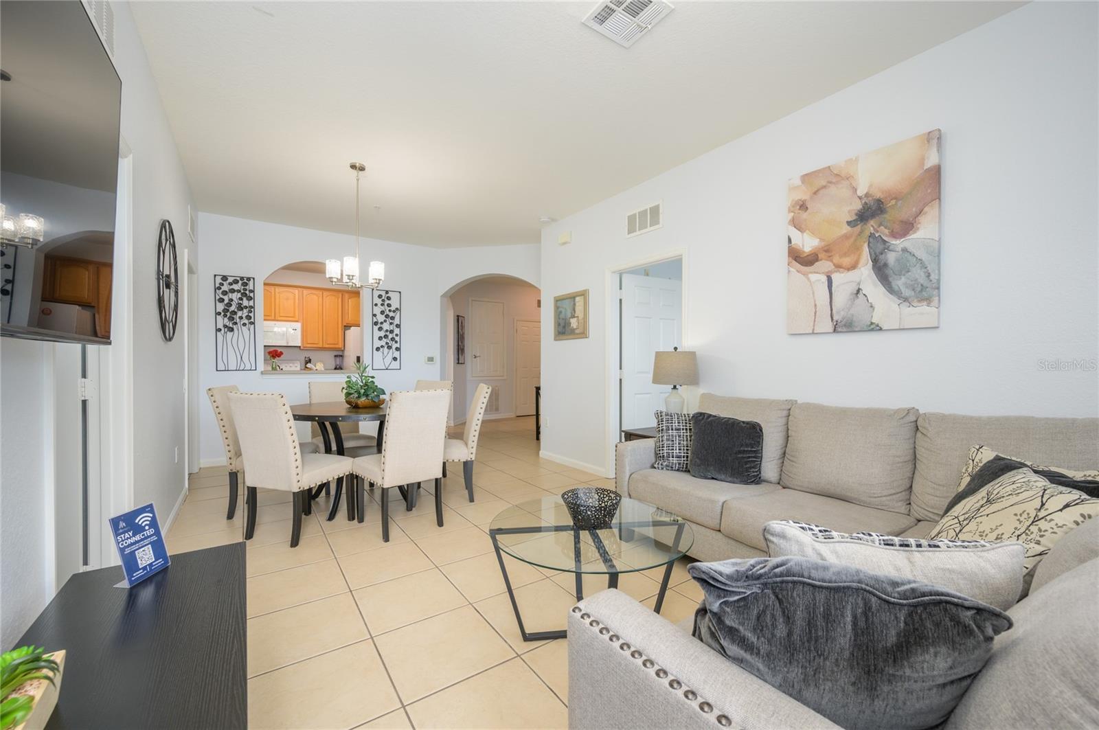 VISTA CAY AT HARBOR SQUARE CONDOMINIUM PHASE - Residential