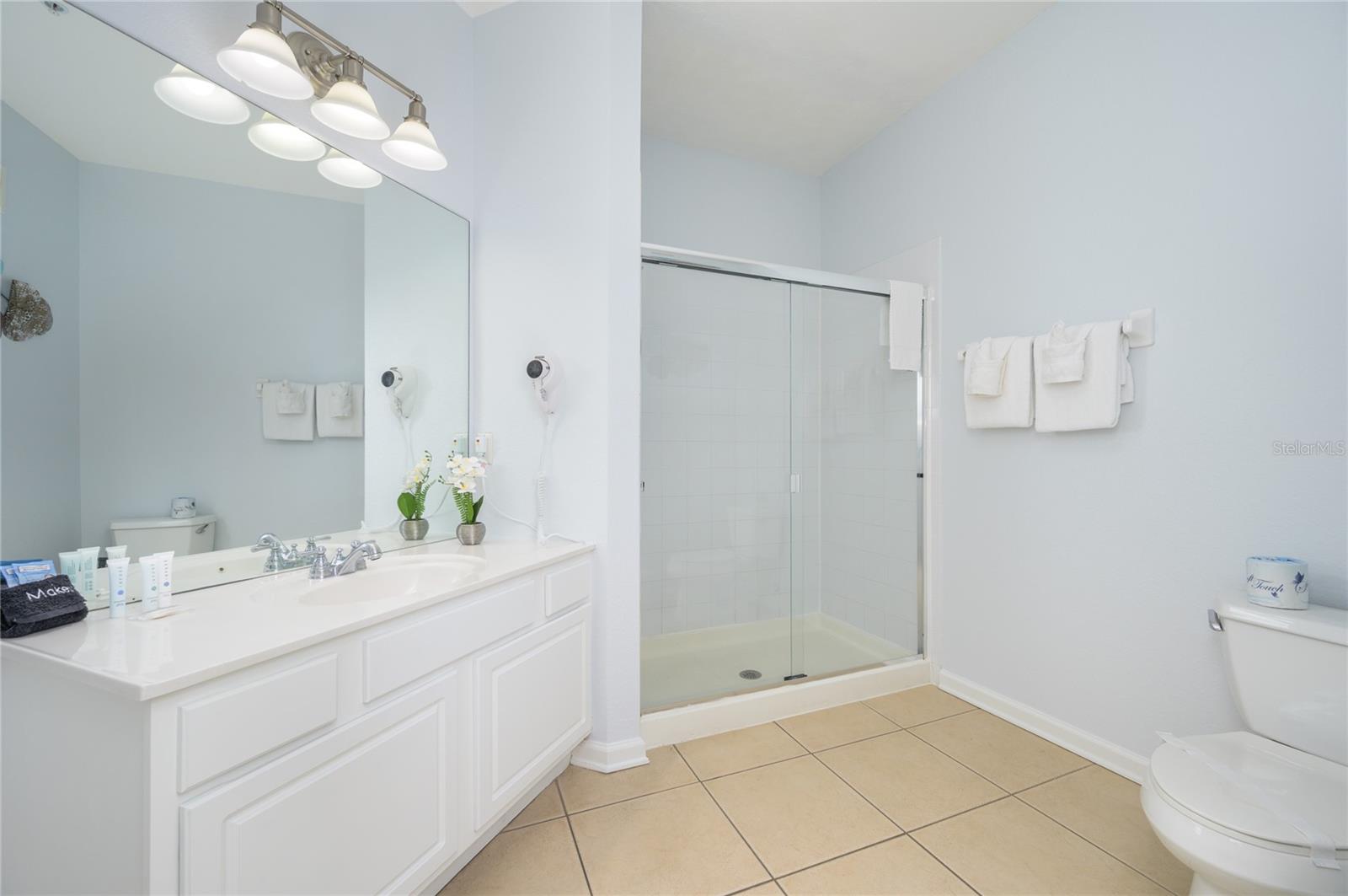 VISTA CAY AT HARBOR SQUARE CONDOMINIUM PHASE - Residential