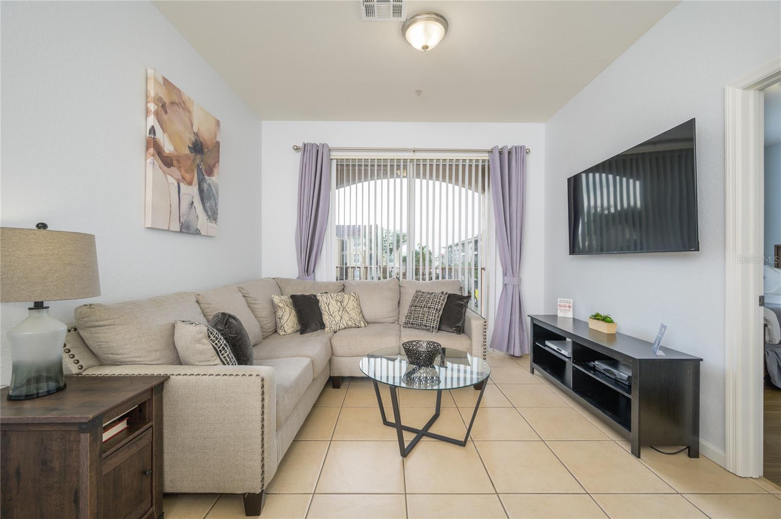 VISTA CAY AT HARBOR SQUARE CONDOMINIUM PHASE - Residential