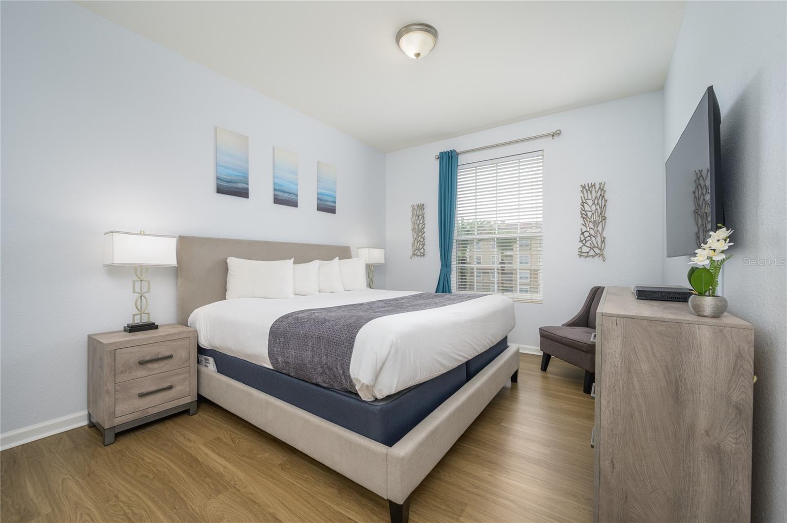 VISTA CAY AT HARBOR SQUARE CONDOMINIUM PHASE - Residential