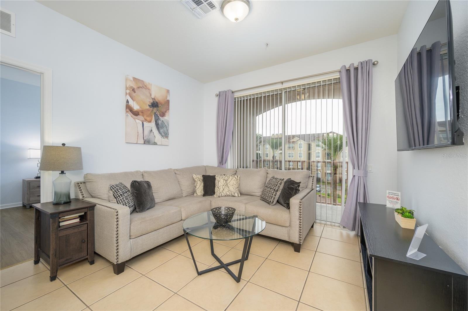VISTA CAY AT HARBOR SQUARE CONDOMINIUM PHASE - Residential