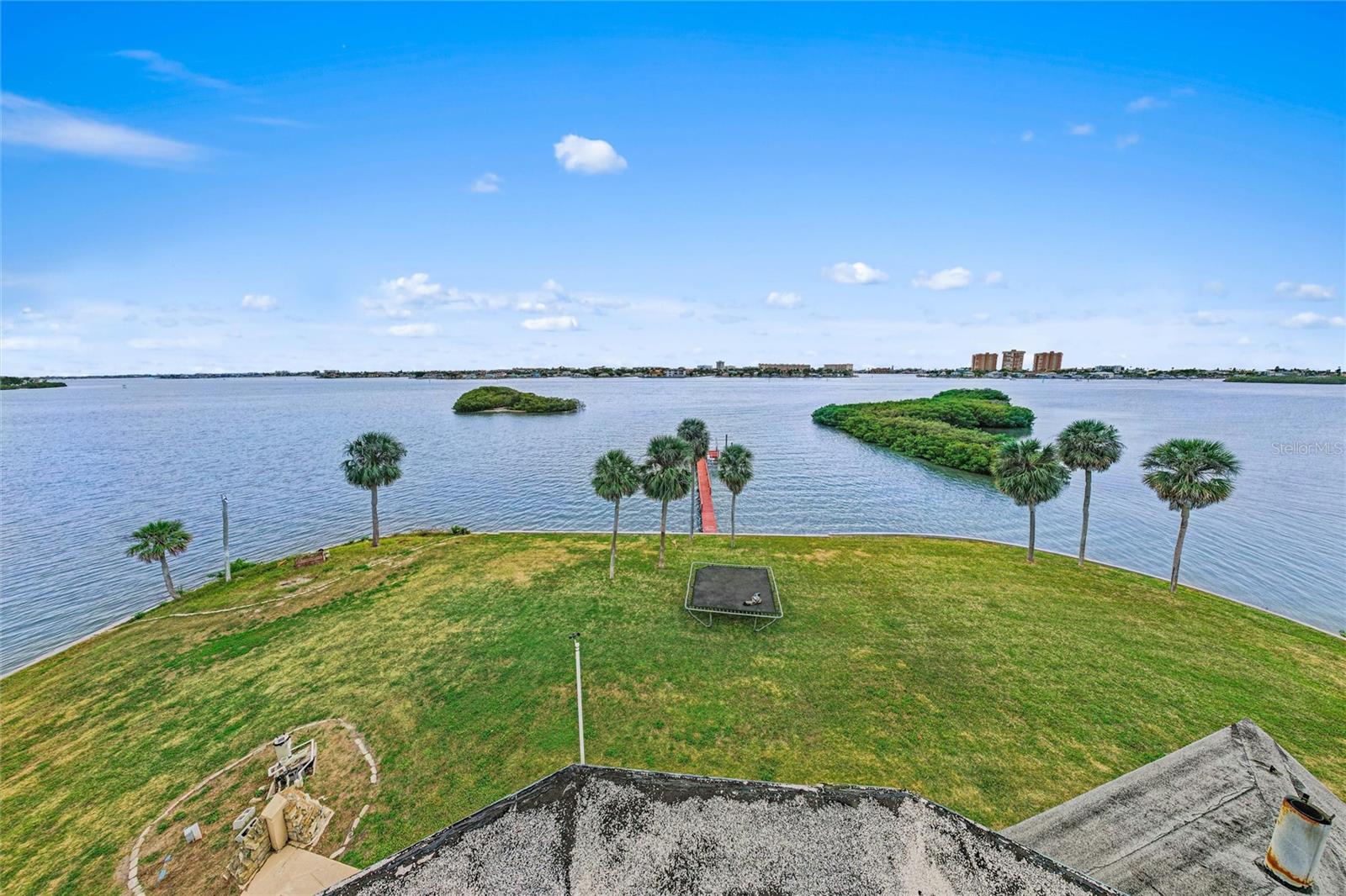 HARBOR VIEW - Land