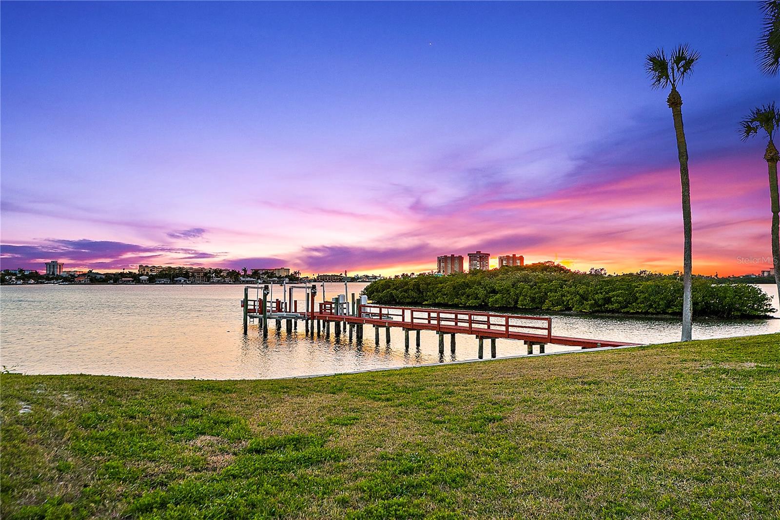 HARBOR VIEW - Land