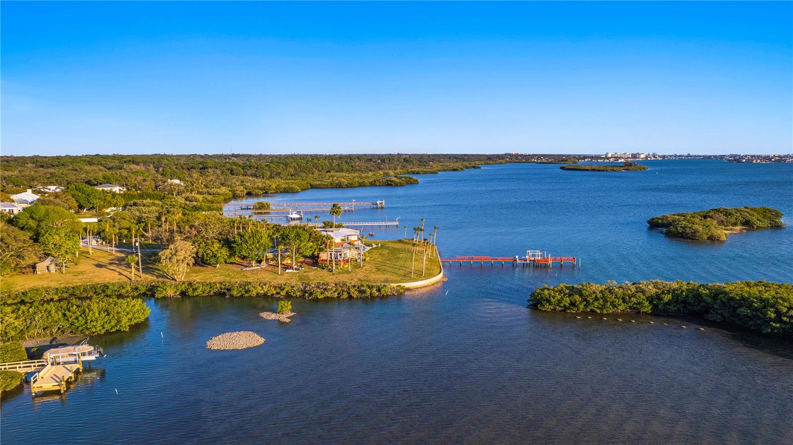 HARBOR VIEW - Land