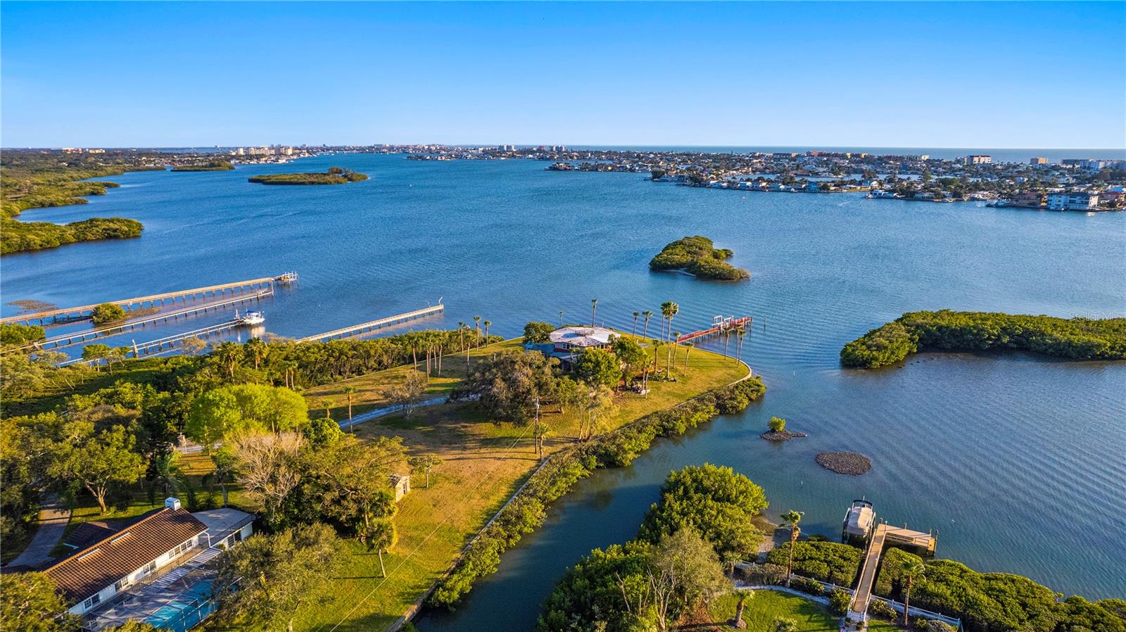 HARBOR VIEW - Land