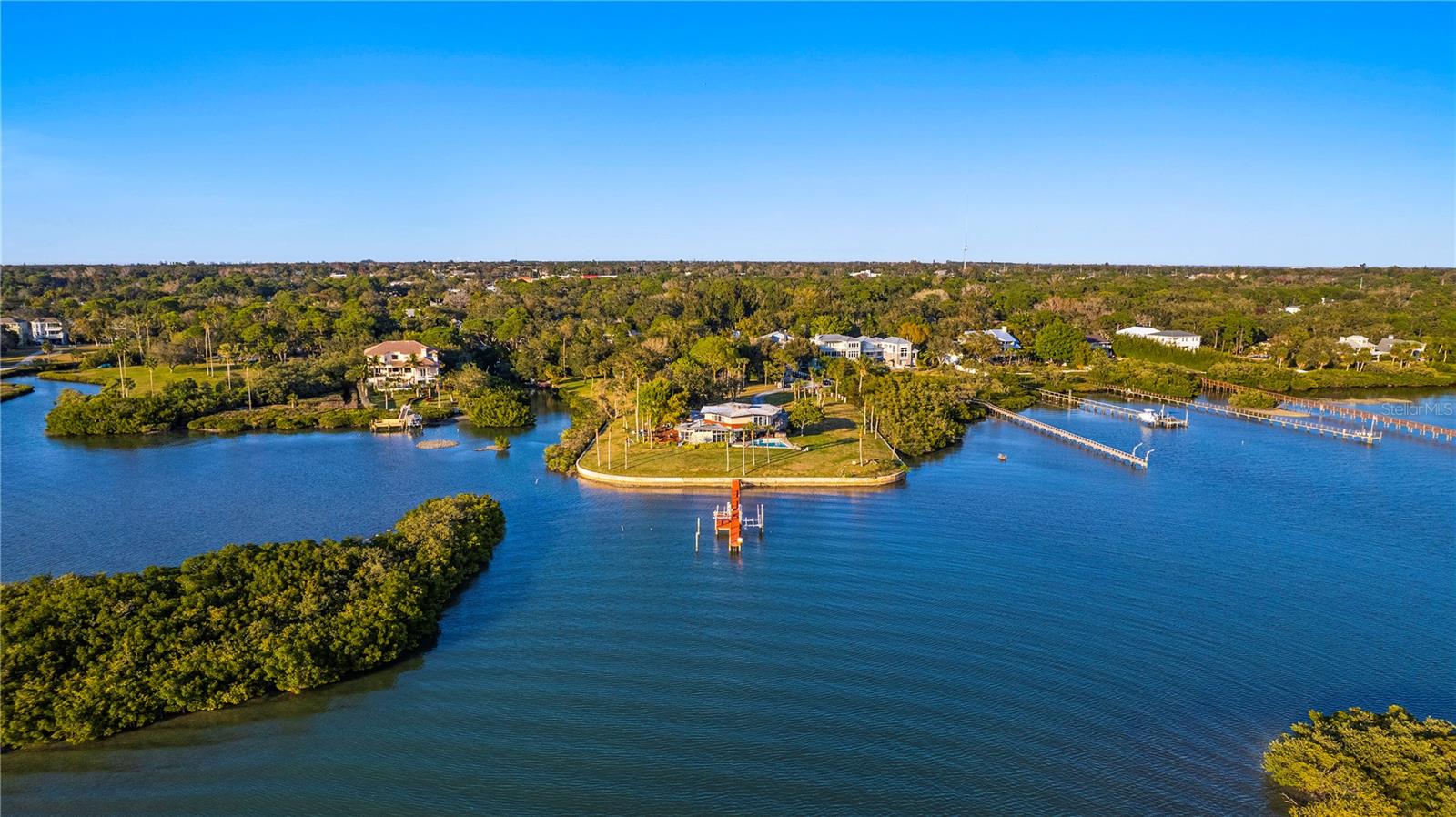 HARBOR VIEW - Land