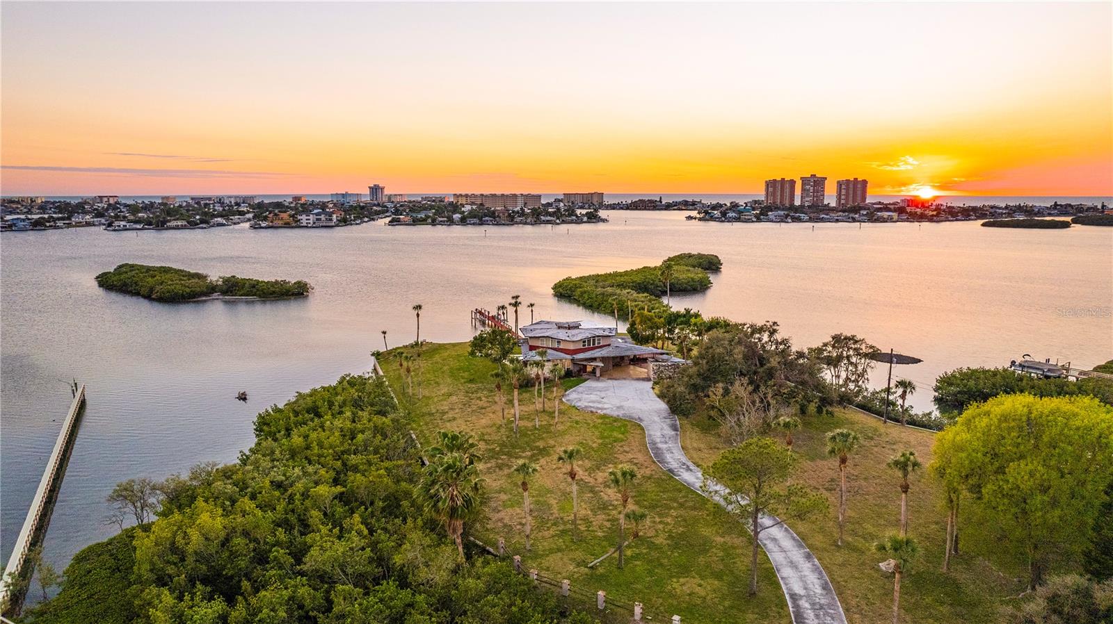HARBOR VIEW - Land