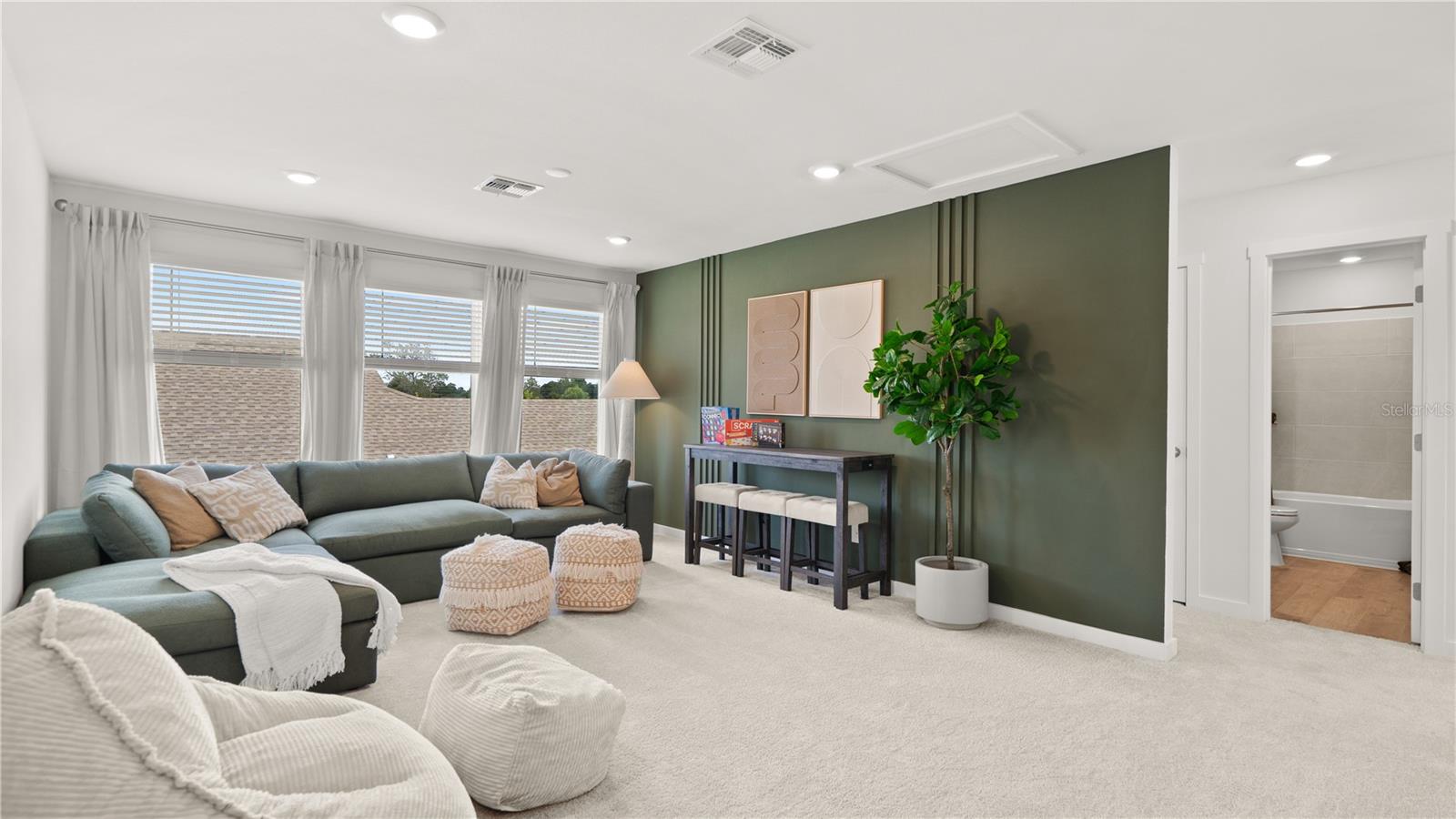 WATERLIN 45'S - Residential