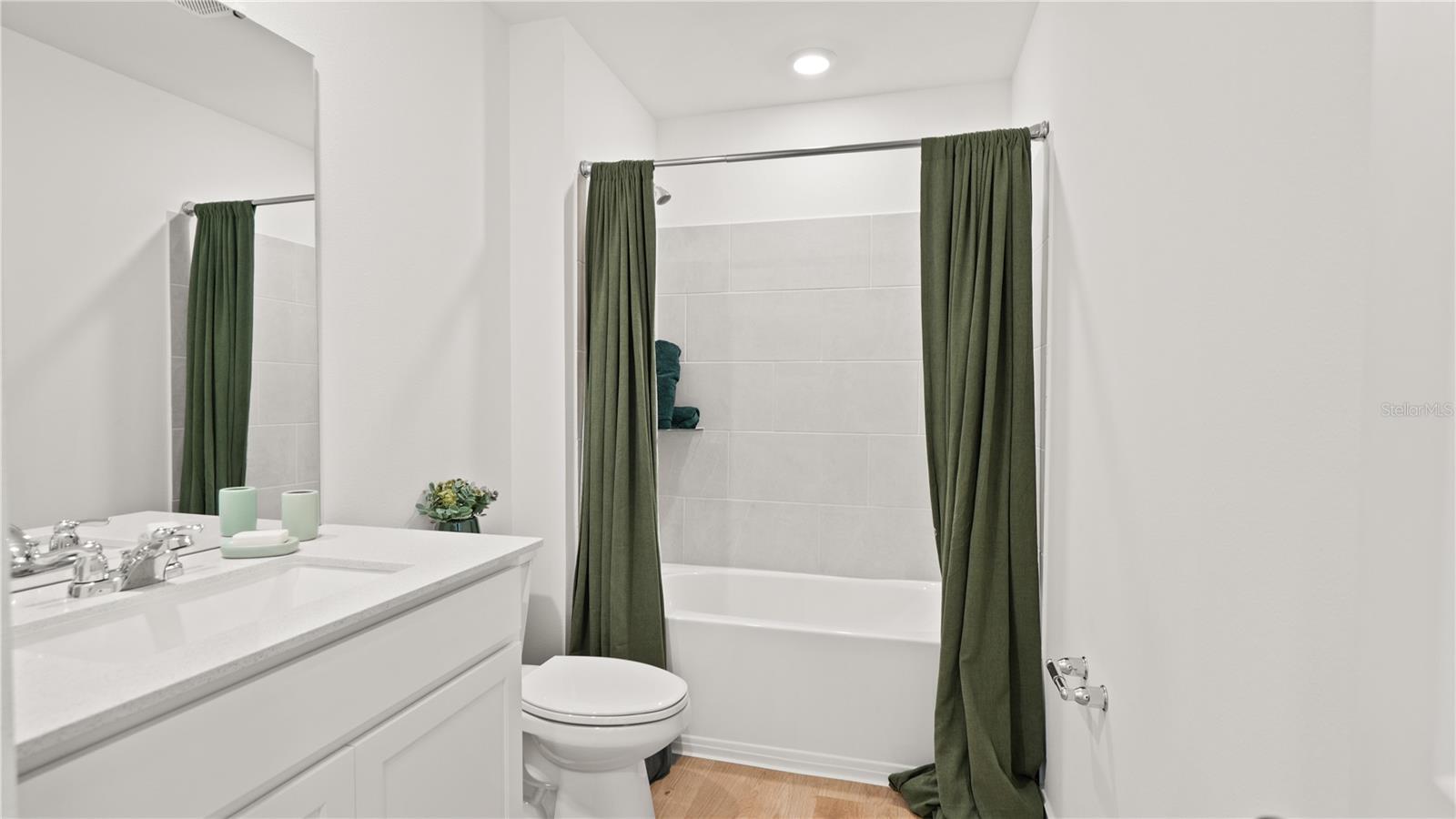 WATERLIN 45'S - Residential