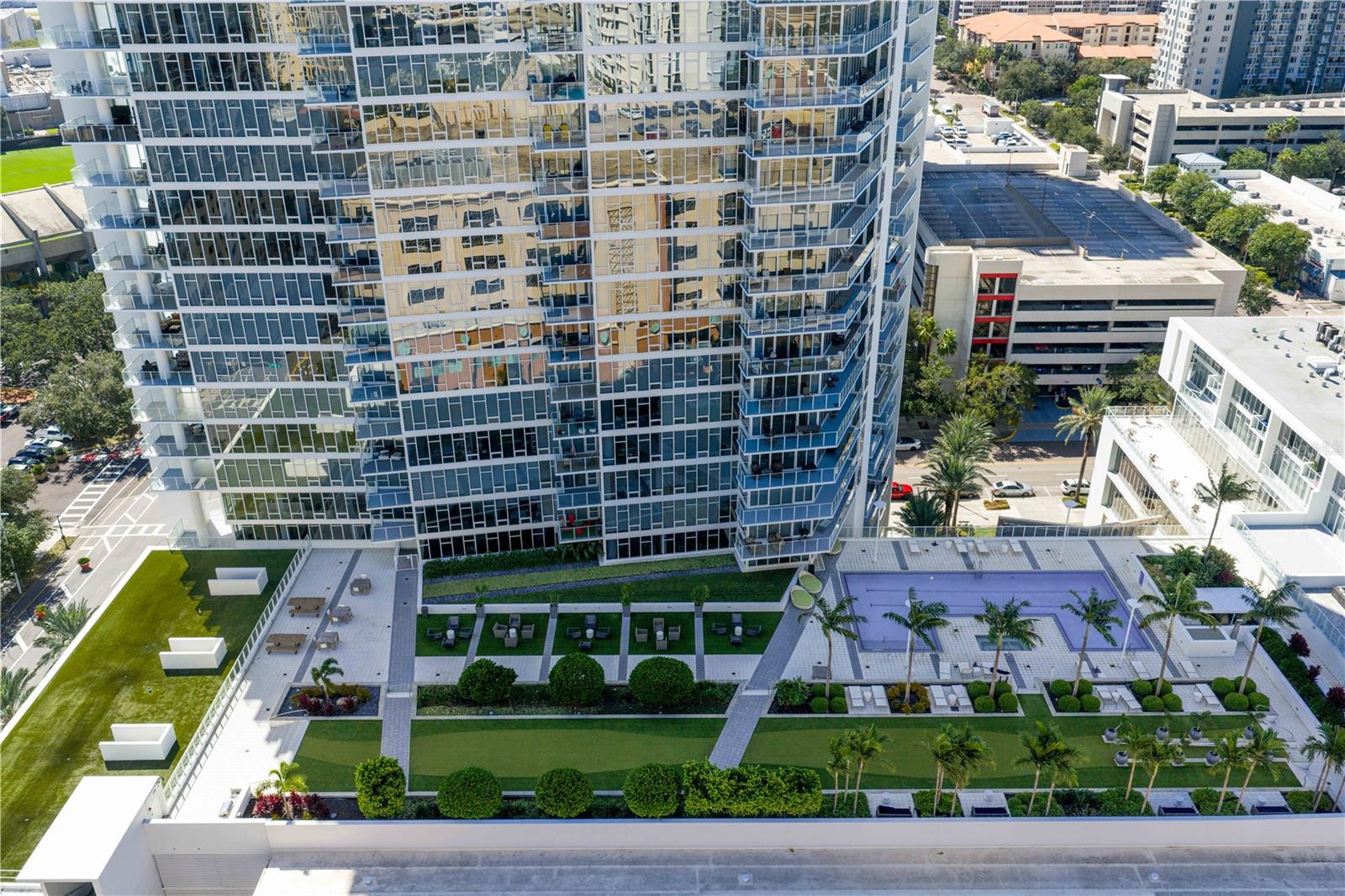 SIGNATURE PLACE CONDO - Residential Lease