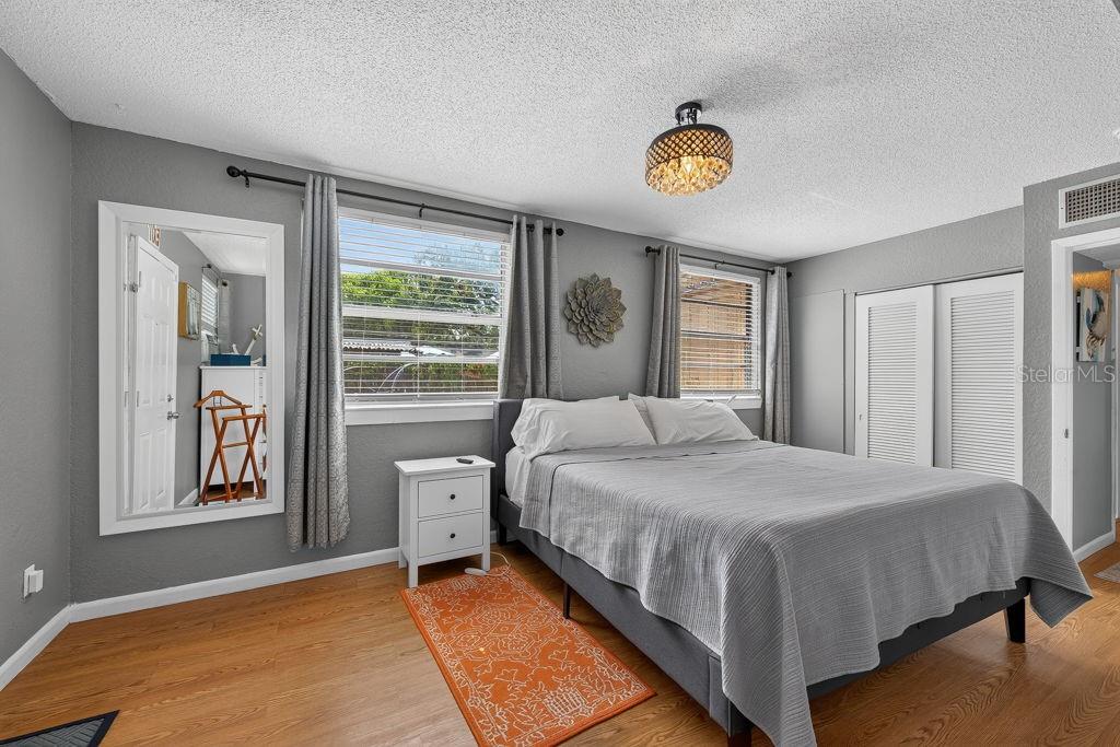 ROOSEVELT GROVES - Residential