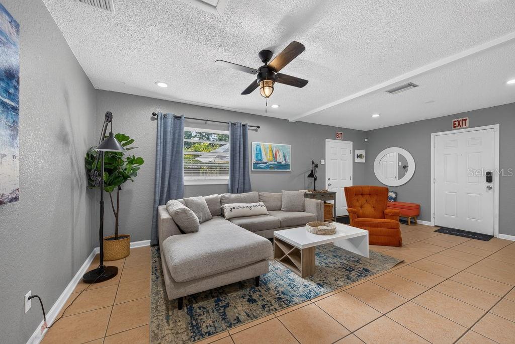 ROOSEVELT GROVES - Residential
