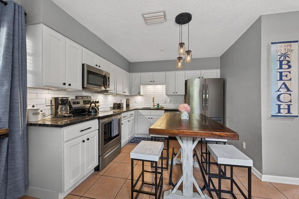 ROOSEVELT GROVES - Residential