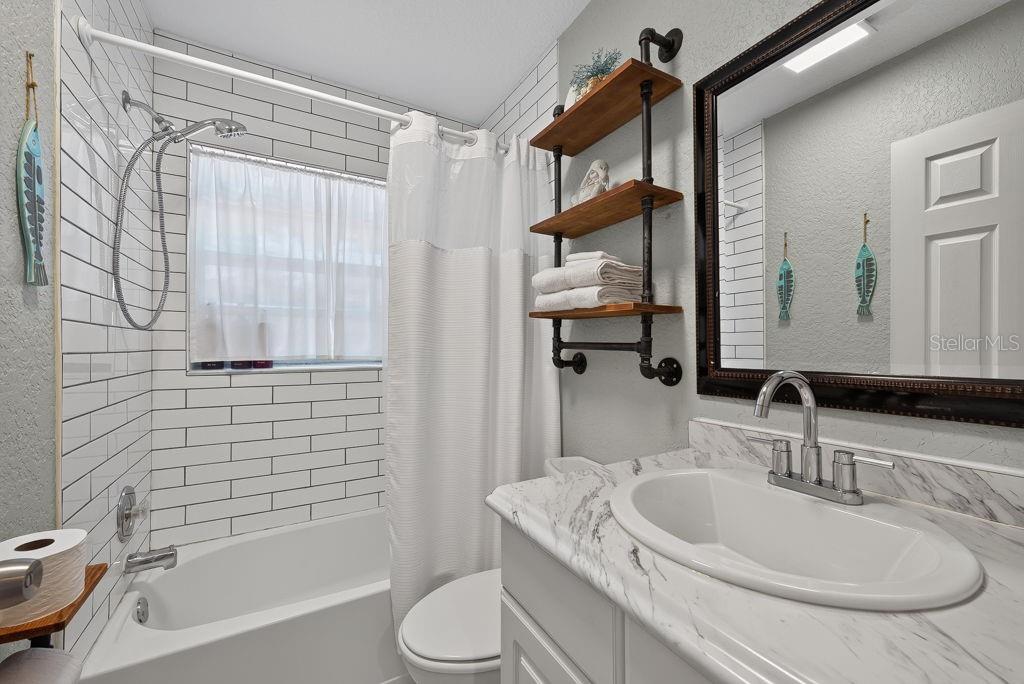 ROOSEVELT GROVES - Residential
