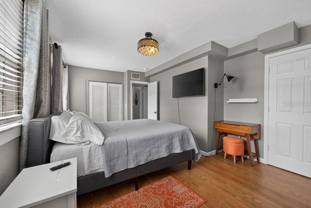 ROOSEVELT GROVES - Residential