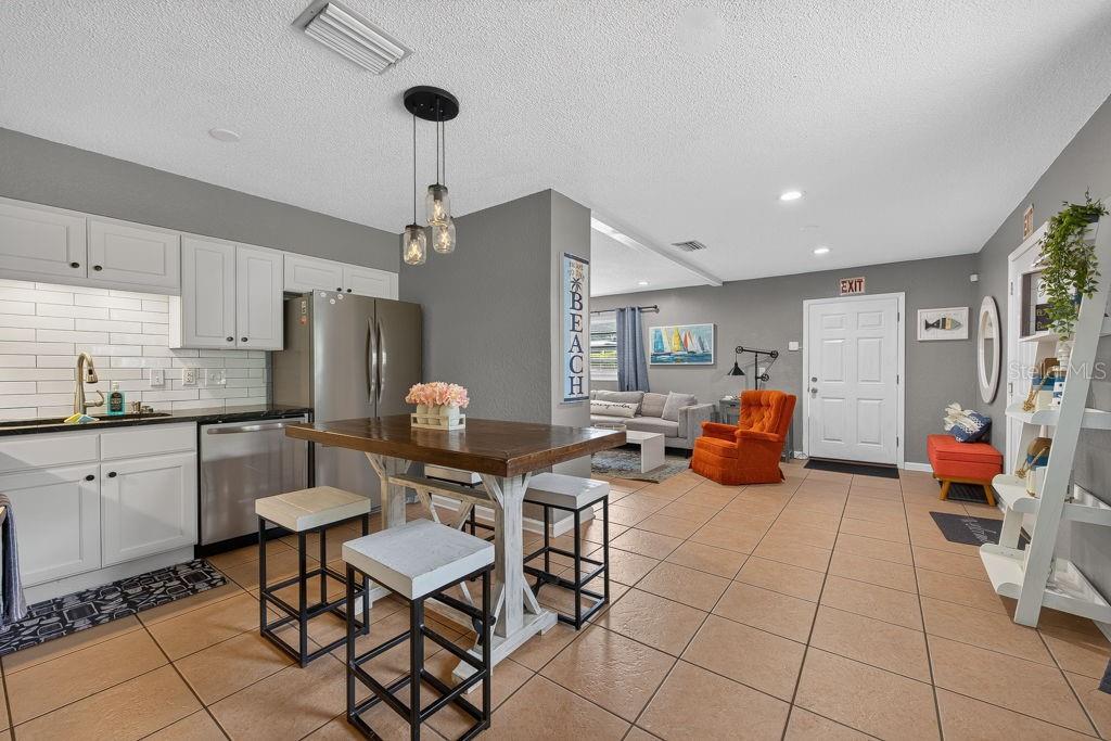 ROOSEVELT GROVES - Residential