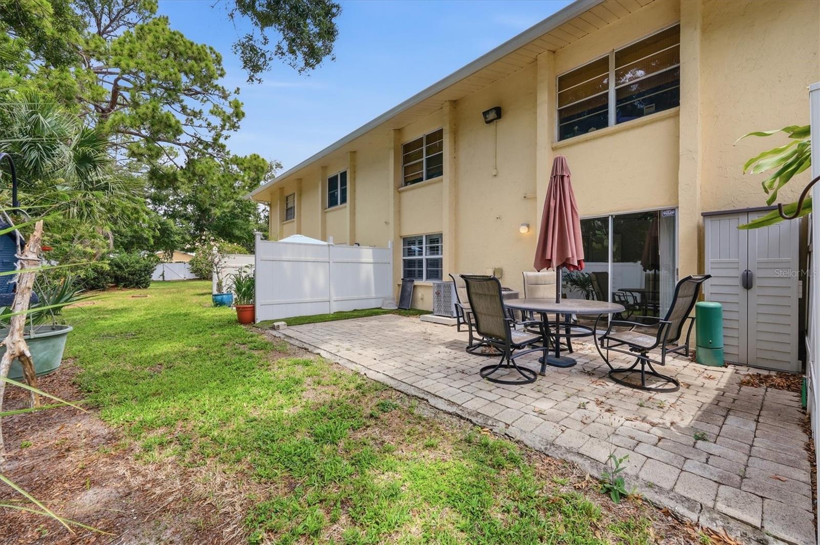SUMMER LAKES - Residential