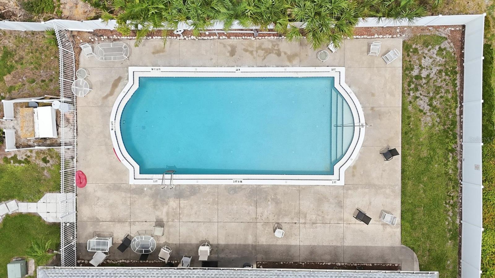 SUMMER LAKES - Residential