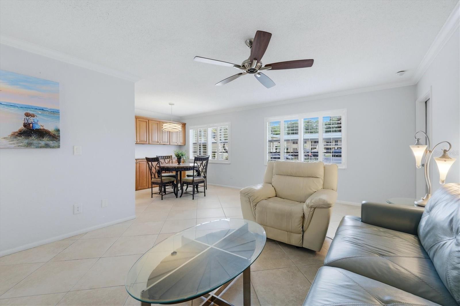 SUMMER LAKES - Residential