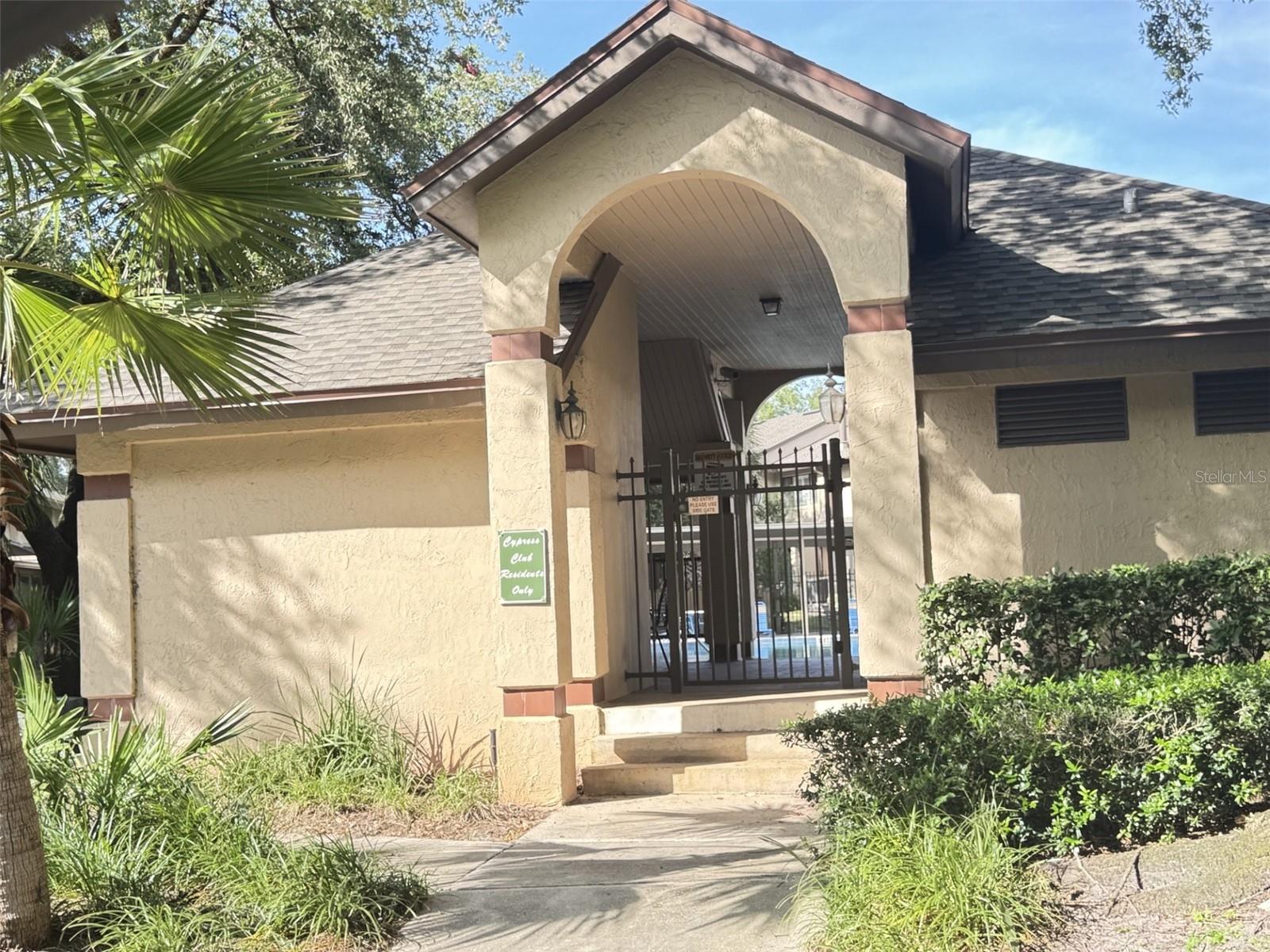 CYPRESS CLUB - Residential