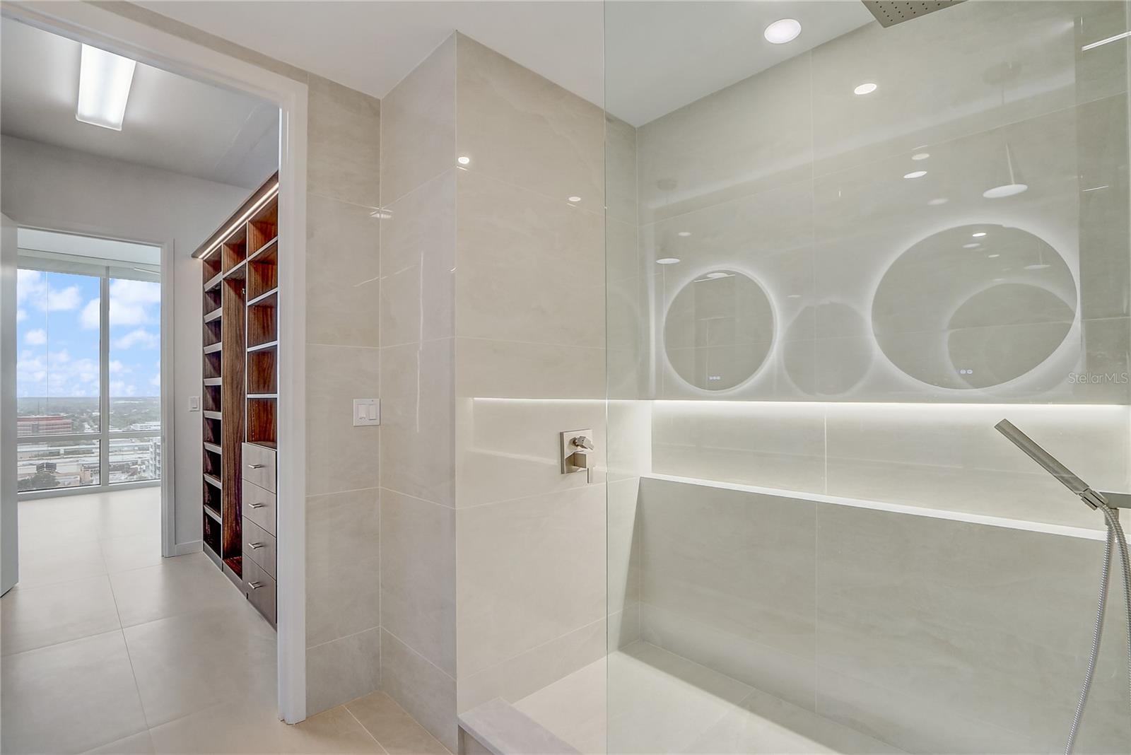 VUE/LK EOLA - Residential Lease