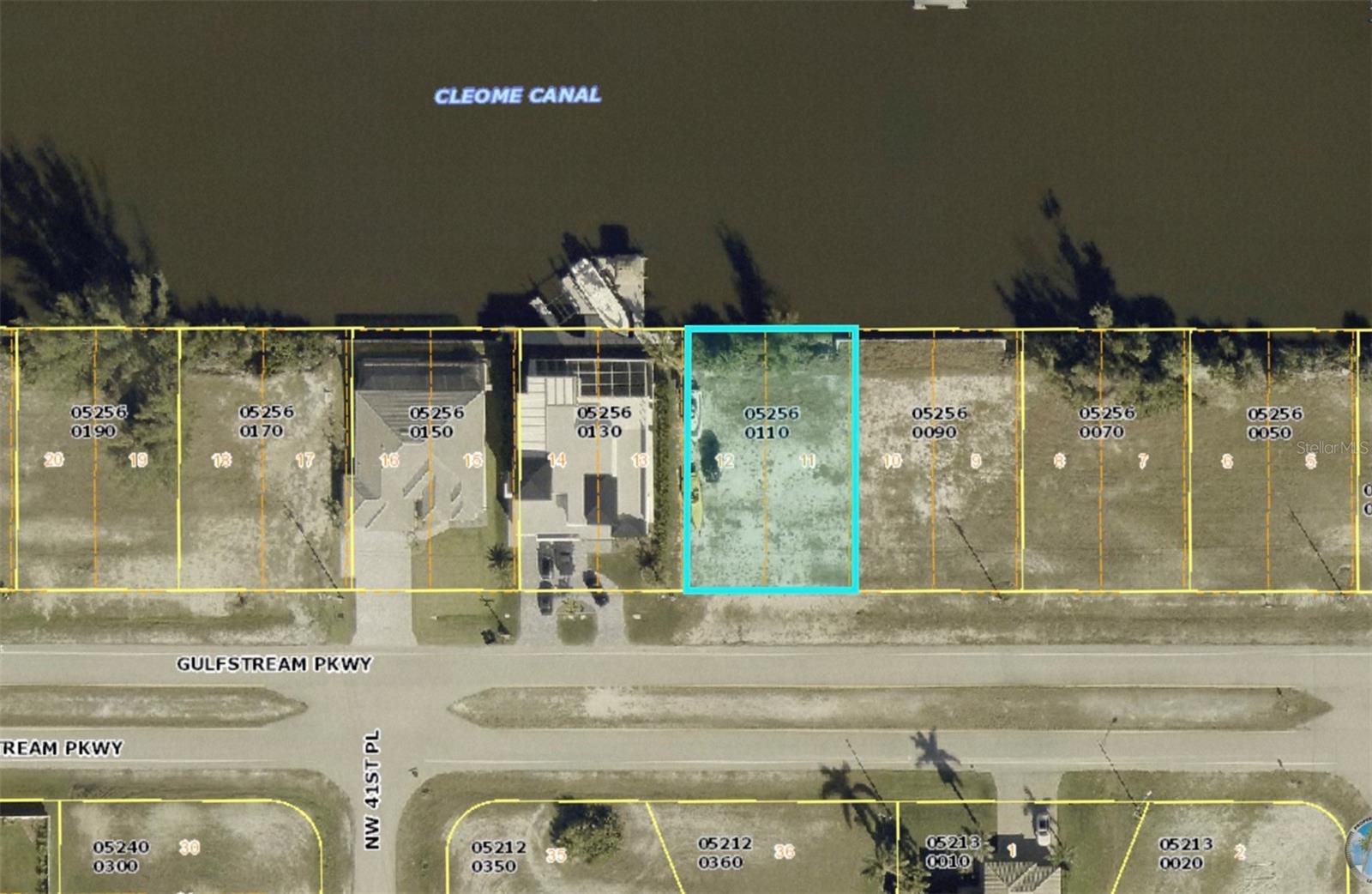 CAPE CORAL - Land