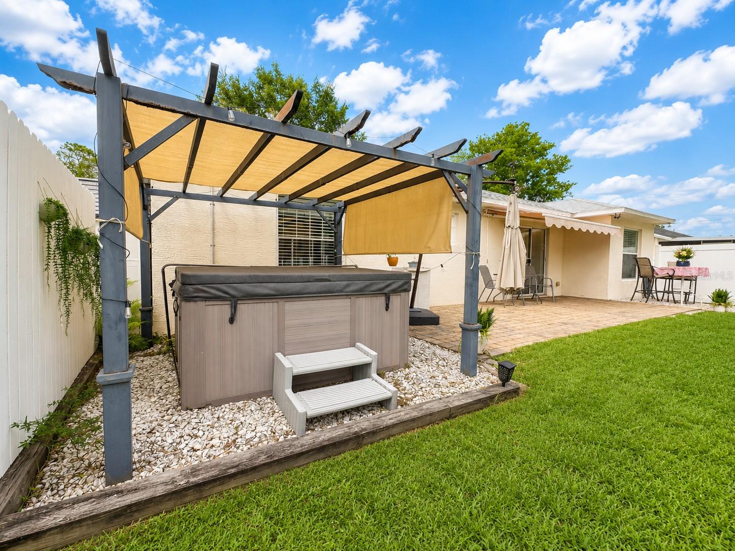 HIGHRIDGE ESTATES - Residential