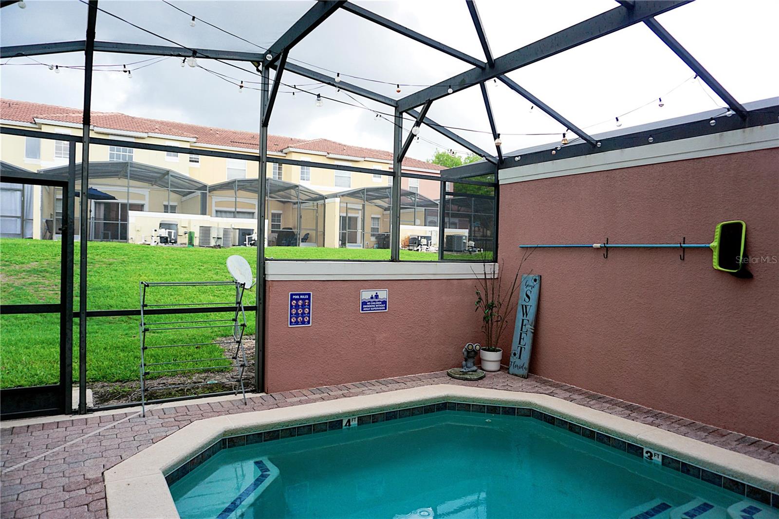 ENCANTADA PH 1 - Residential