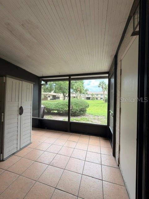 TOWNHOUSE AT LAKE SEMINOLE CONDO - Residential Lease