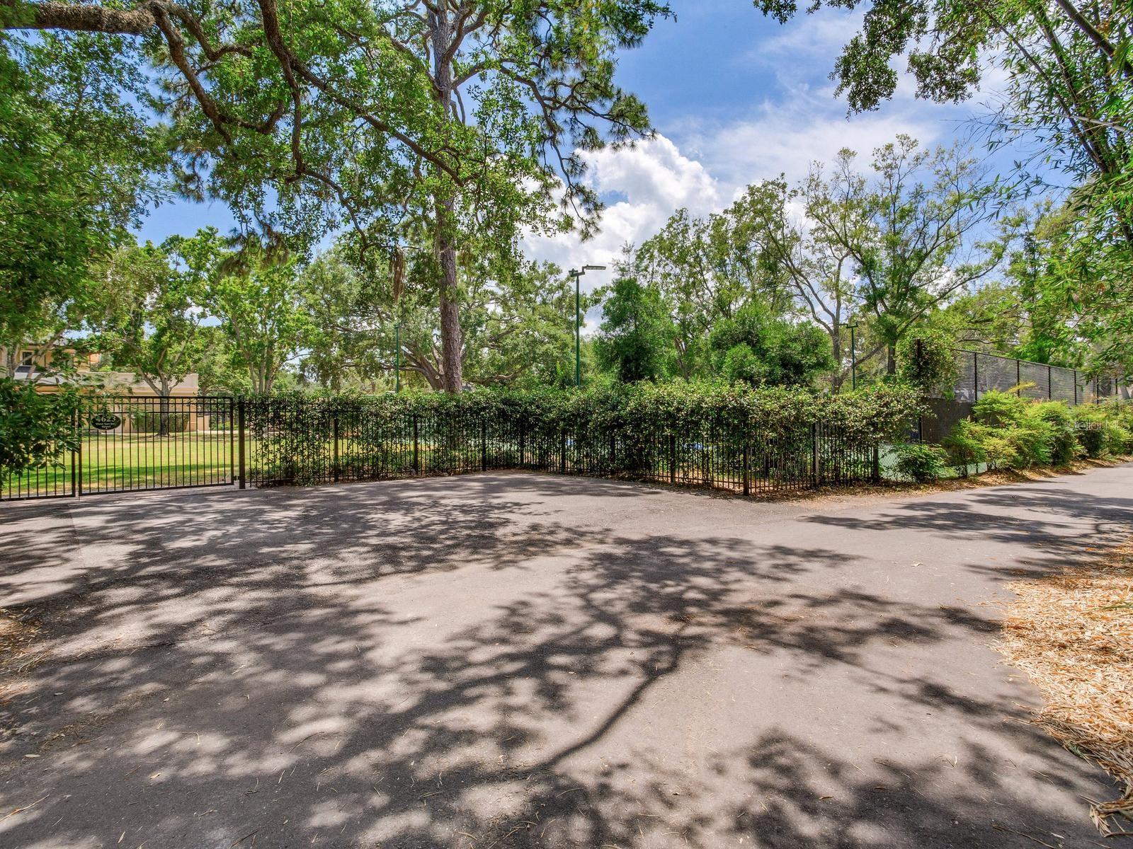 HENDERSON BEACH - Residential