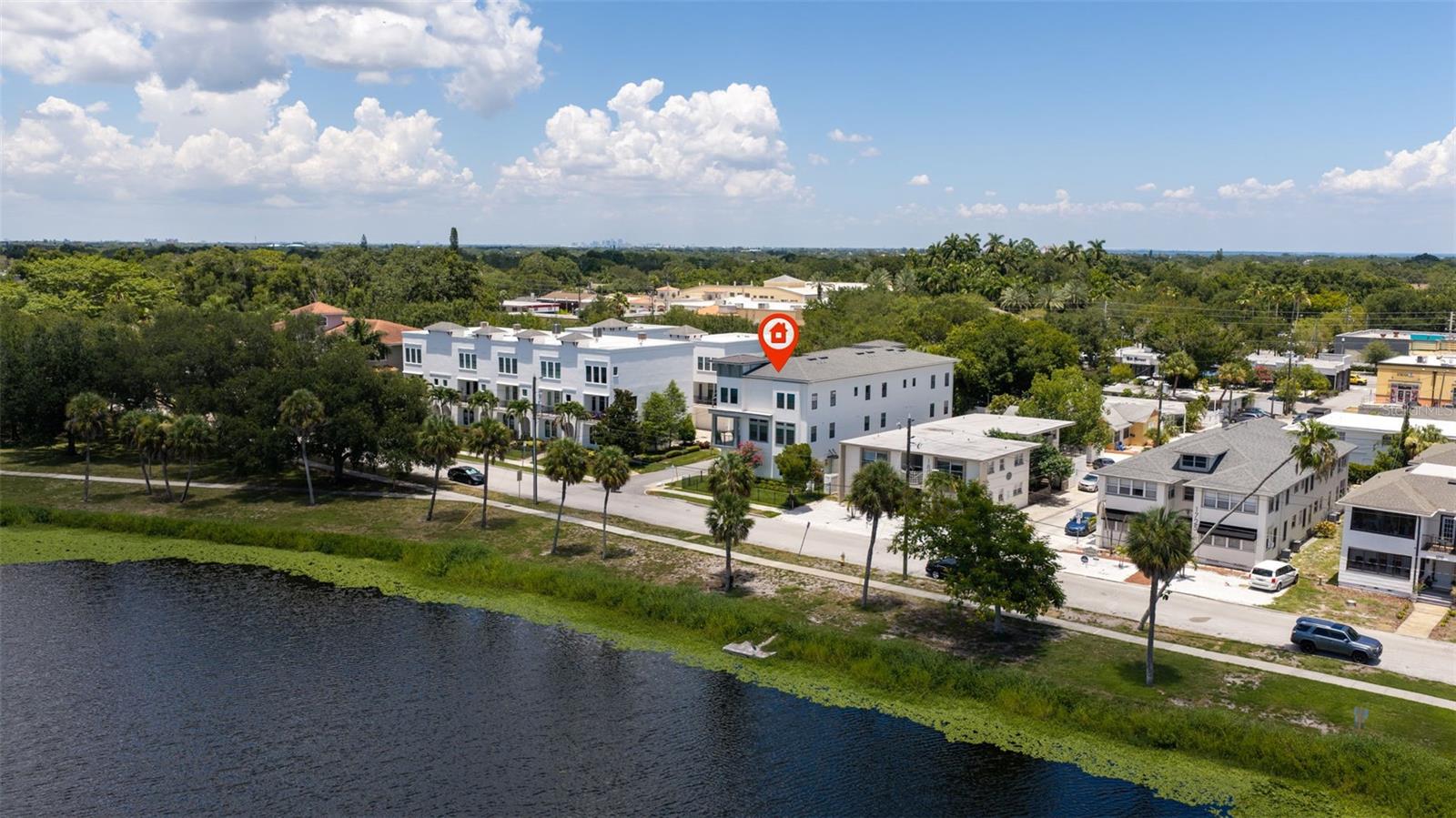 UPTOWN CRESCENT LAKE - Residential