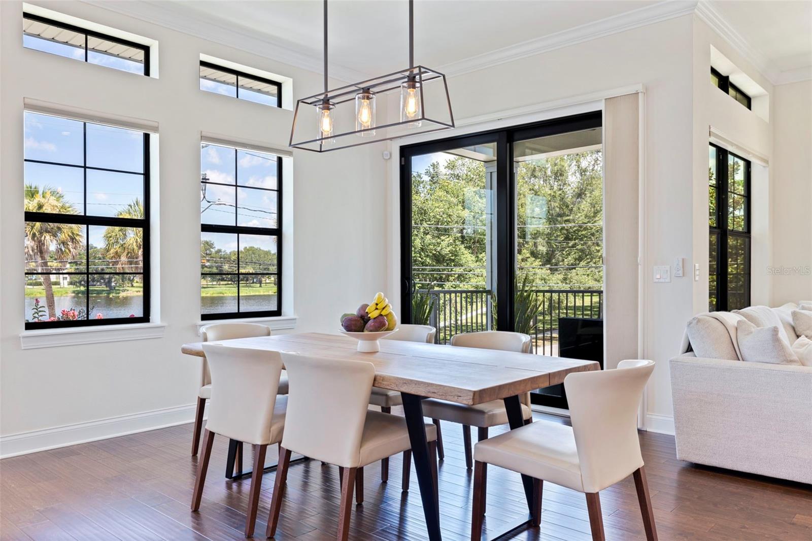 UPTOWN CRESCENT LAKE - Residential