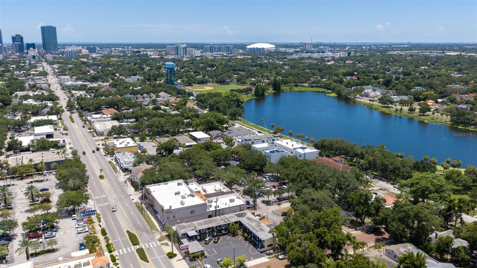 UPTOWN CRESCENT LAKE - Residential