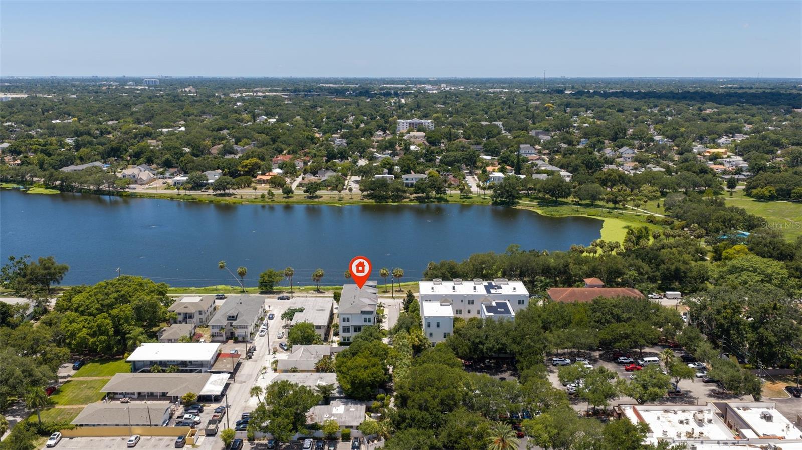 UPTOWN CRESCENT LAKE - Residential
