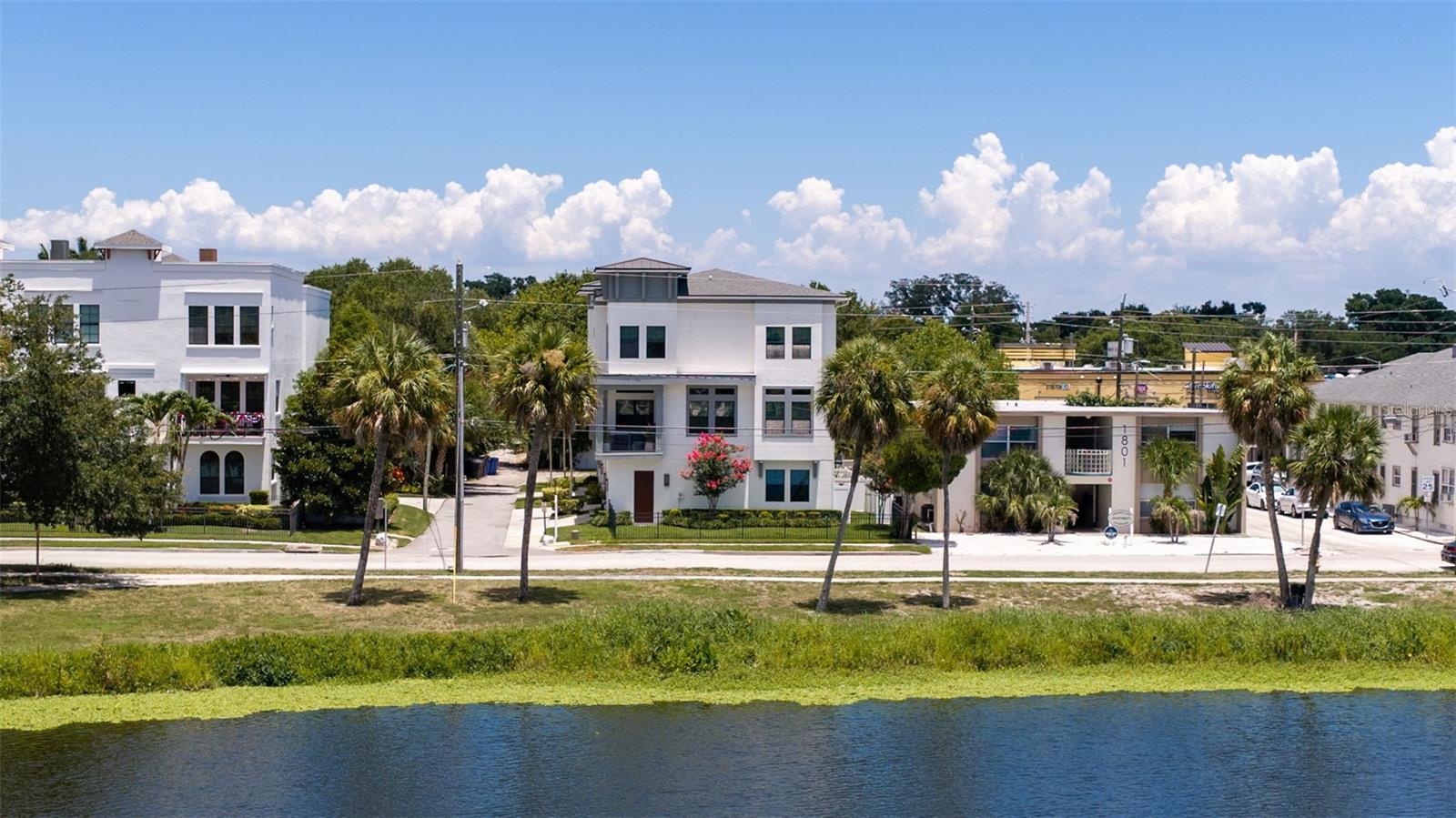 UPTOWN CRESCENT LAKE - Residential