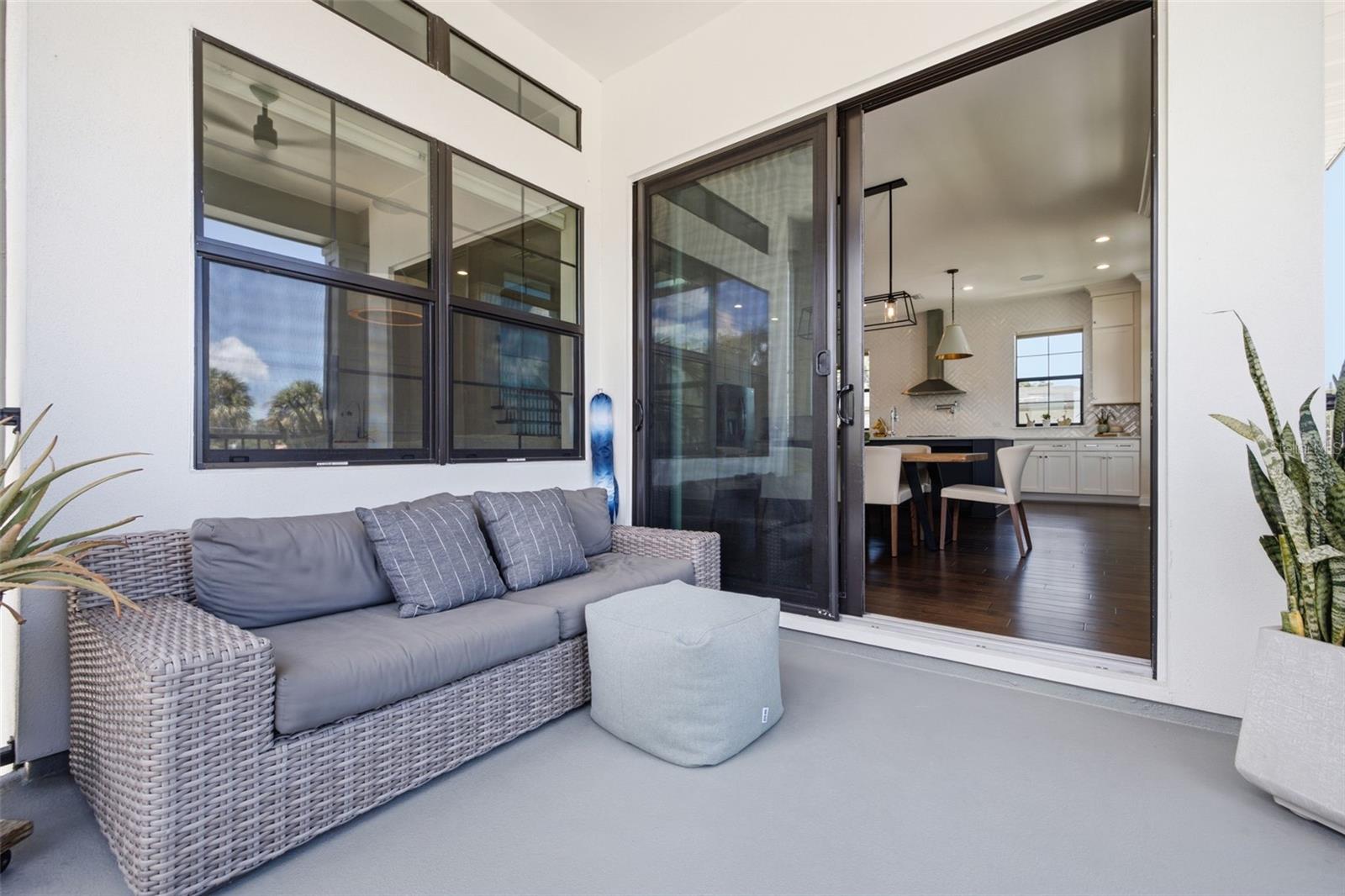 UPTOWN CRESCENT LAKE - Residential